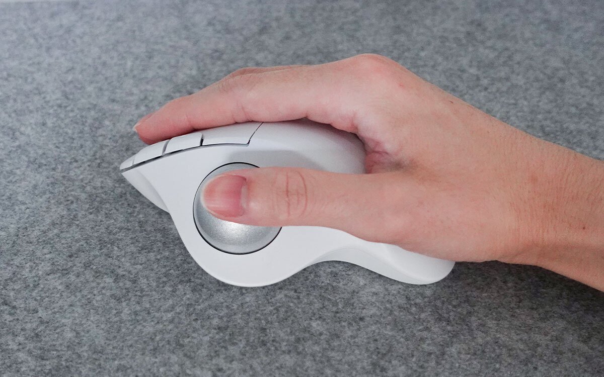 トラックパッドしか使ってこなかった私がトラックボールマウスを