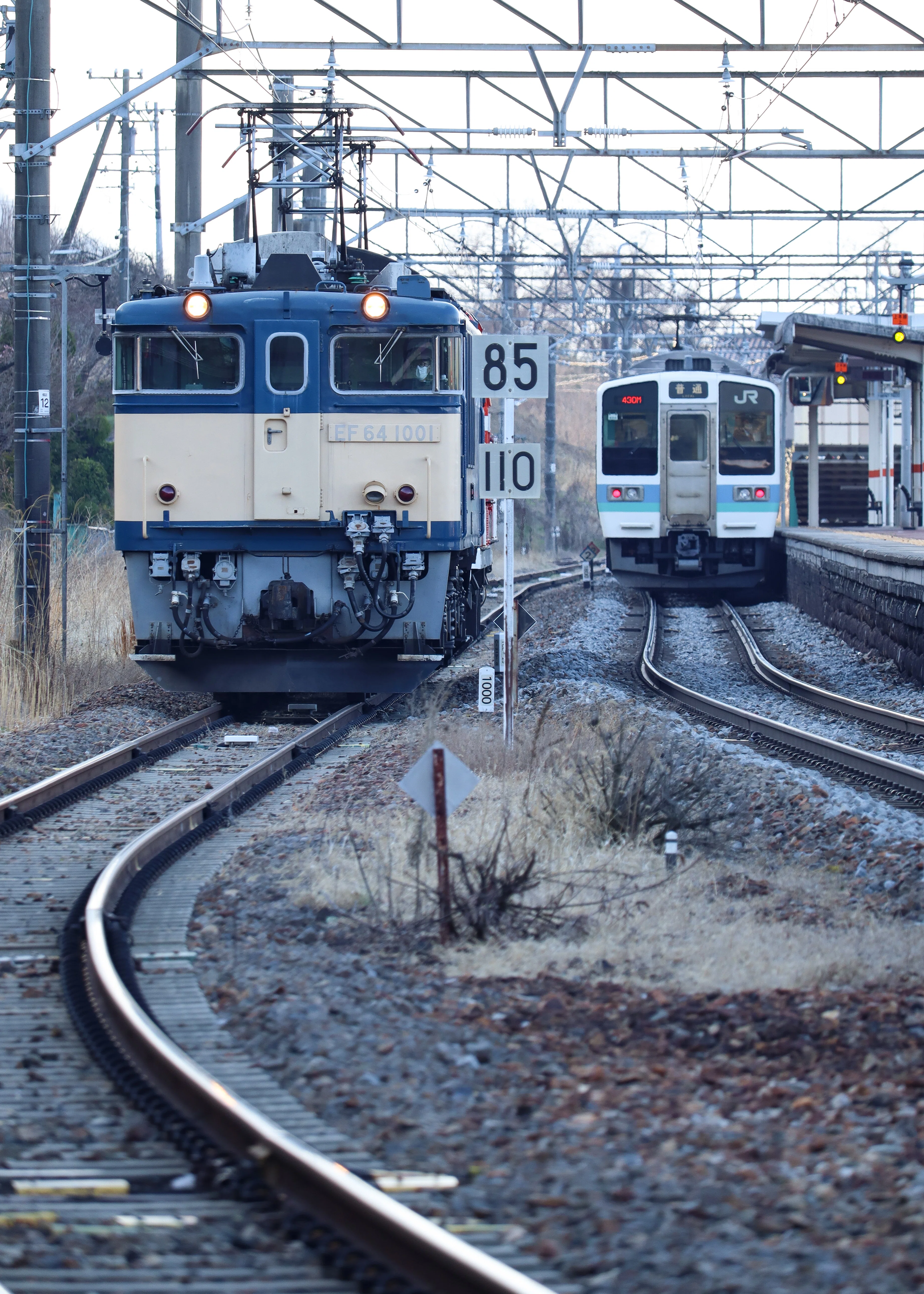 高崎の国鉄型機関車が長野へ廃車回送。｜鐘 紡