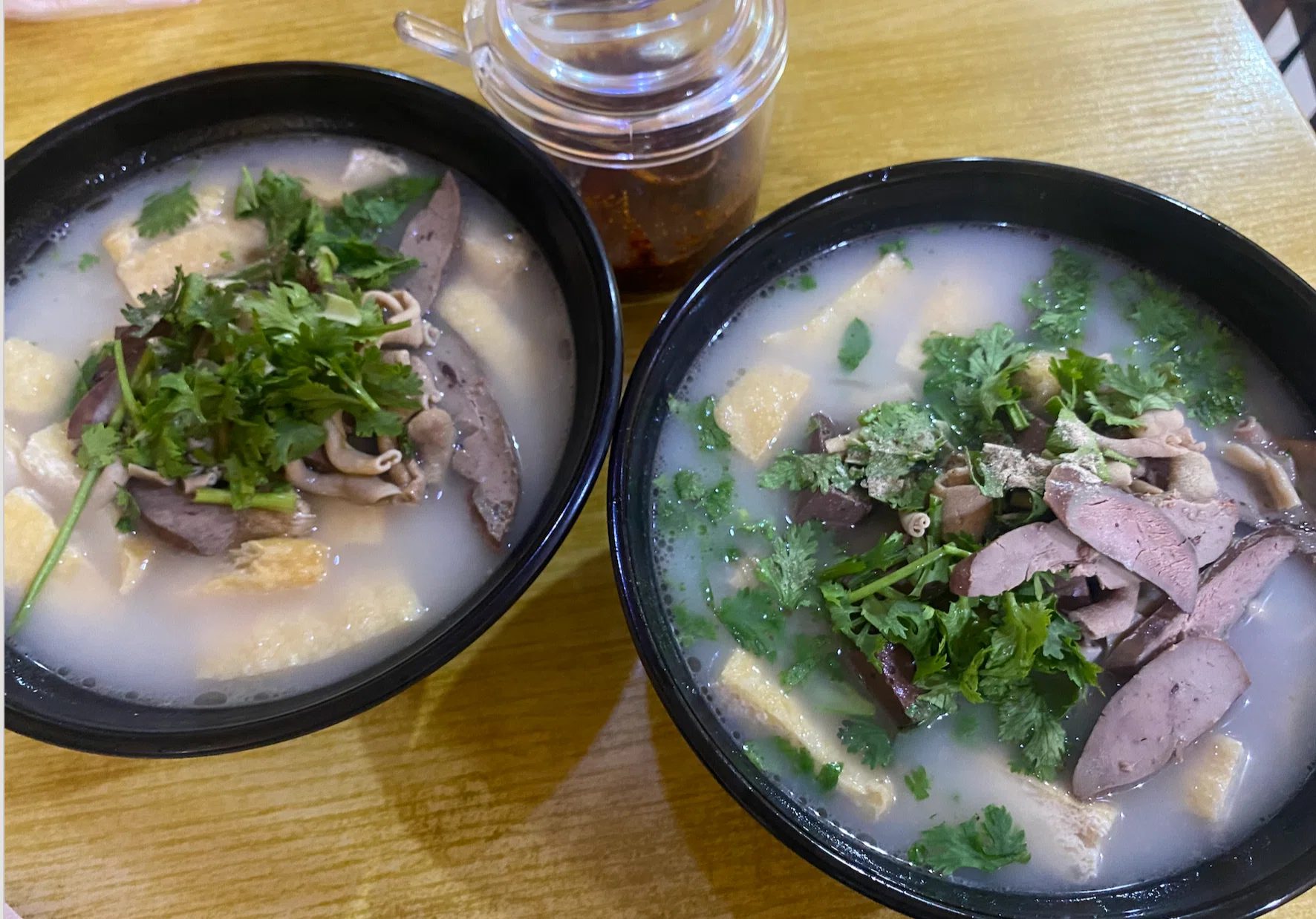 妻がこの世で一番好きな食べ物「鴨血粉絲湯」｜日中カップルヌードル