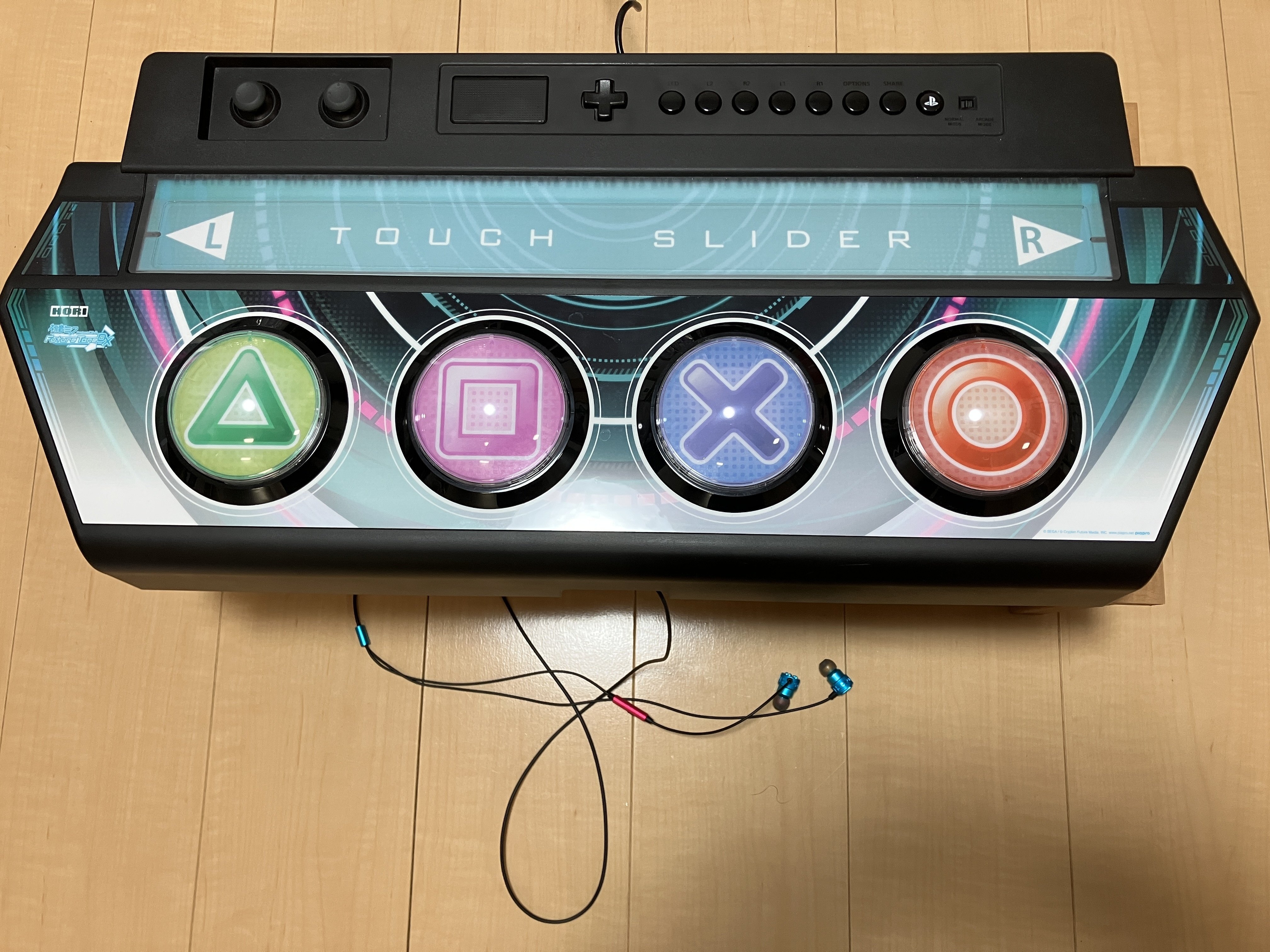 初音ミクProjectDIVAArcade 筐体ボタン 初音ミクProjectDIVAArcade 筐体ボタン （大崎Pも来場！ 『初音