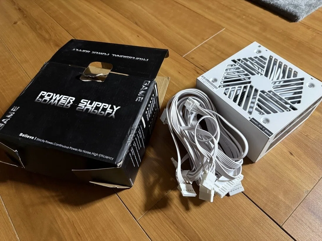 キャプチャーボードと付属品。箱あり。 息子 (次男) と一緒に PC を組みました｜otanikohei