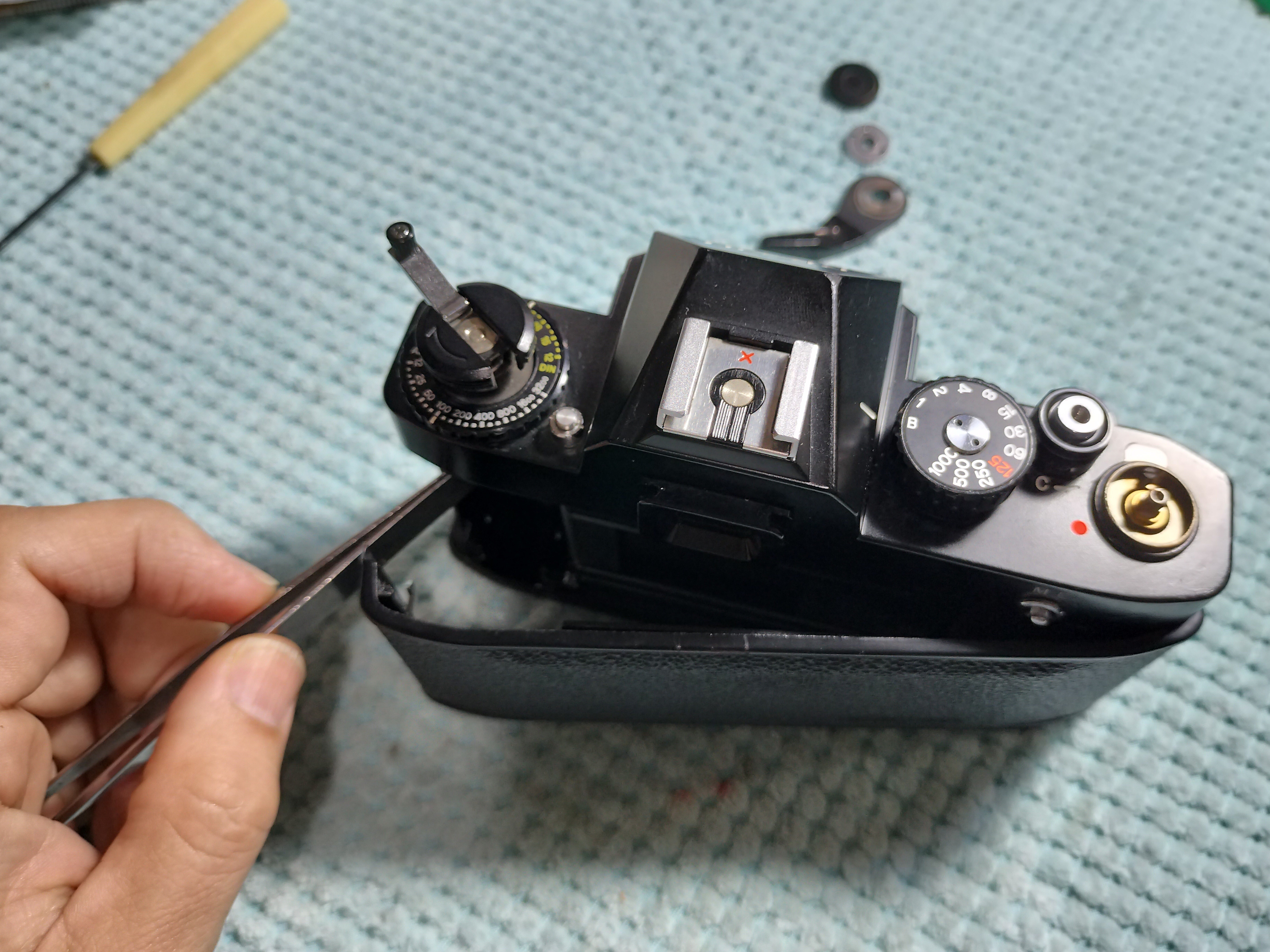 RICOH XR-1の分解｜フィルムカメラ修理のアクアカメラ
