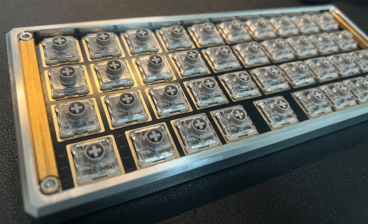 ミニマル30%キーボード「BeThirty」ビルドログ|kazy ミニマル30%キーボード「BeThirty」ビルドログ|kazy