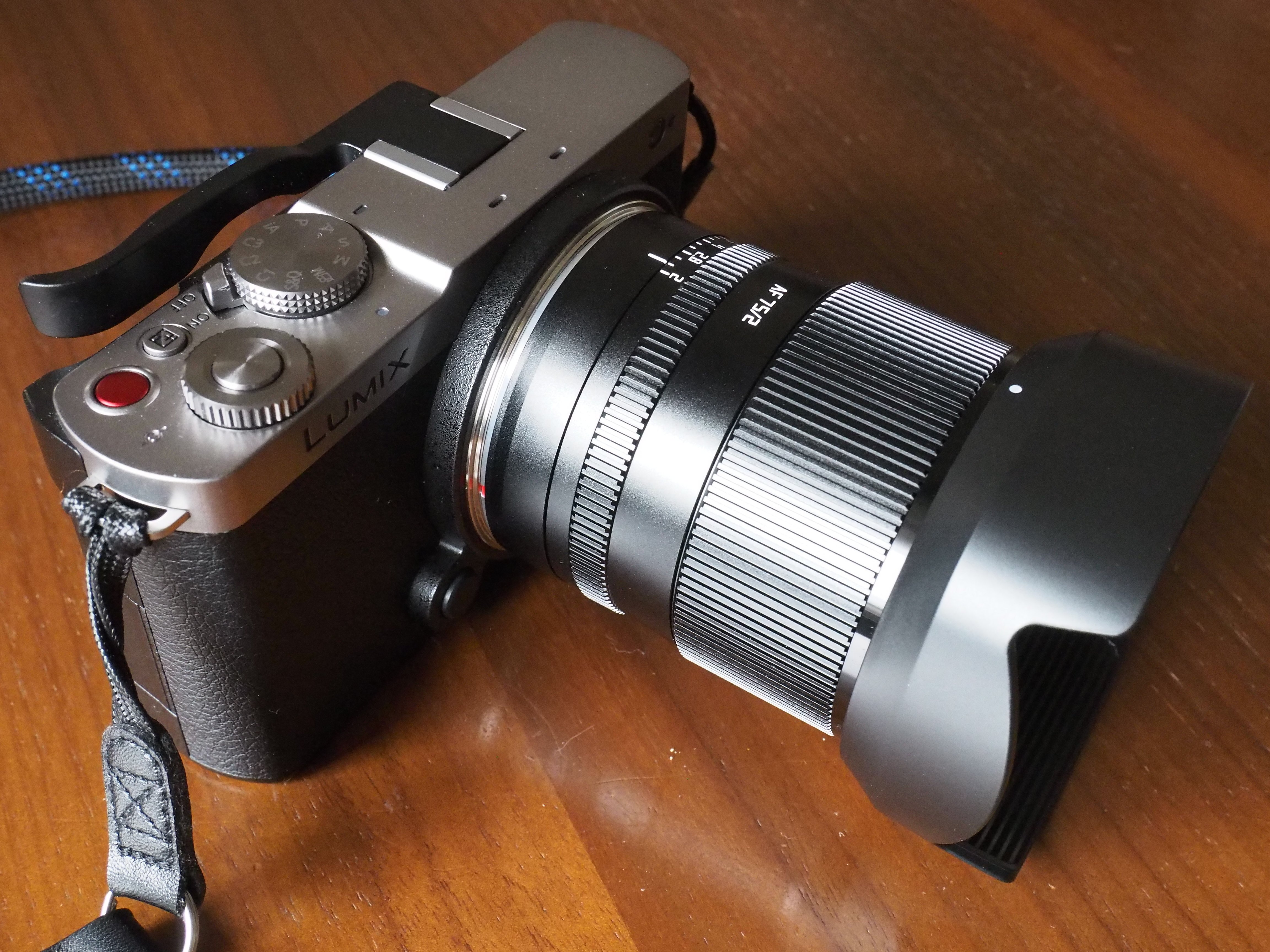 Lマウント用2万円AFレンズの衝撃〜TT Artisan AF 75mm F2｜tatsumine