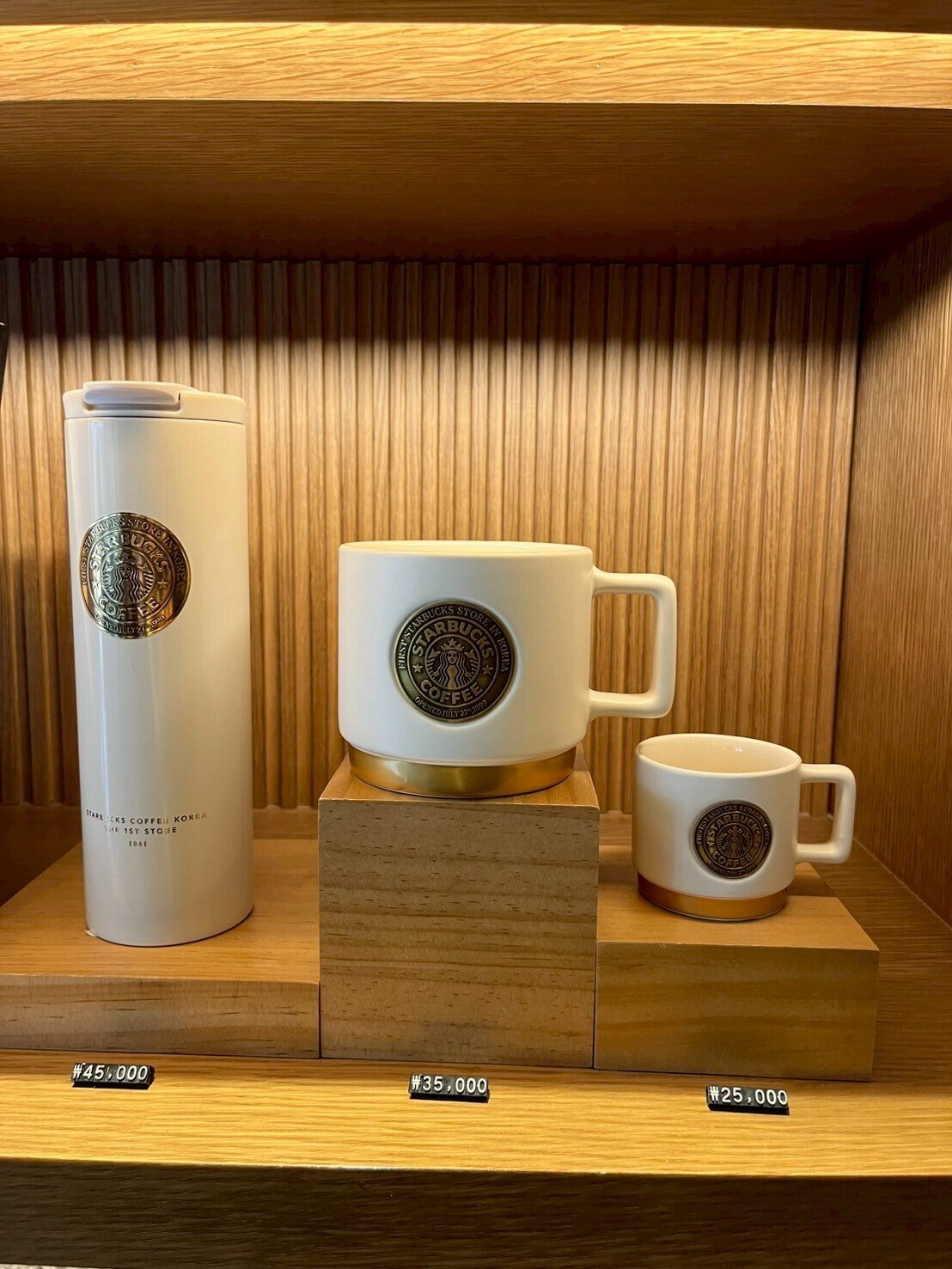 韓国スタバ1号店限定の「刻印サービス」体験記｜並ばないと損する理由