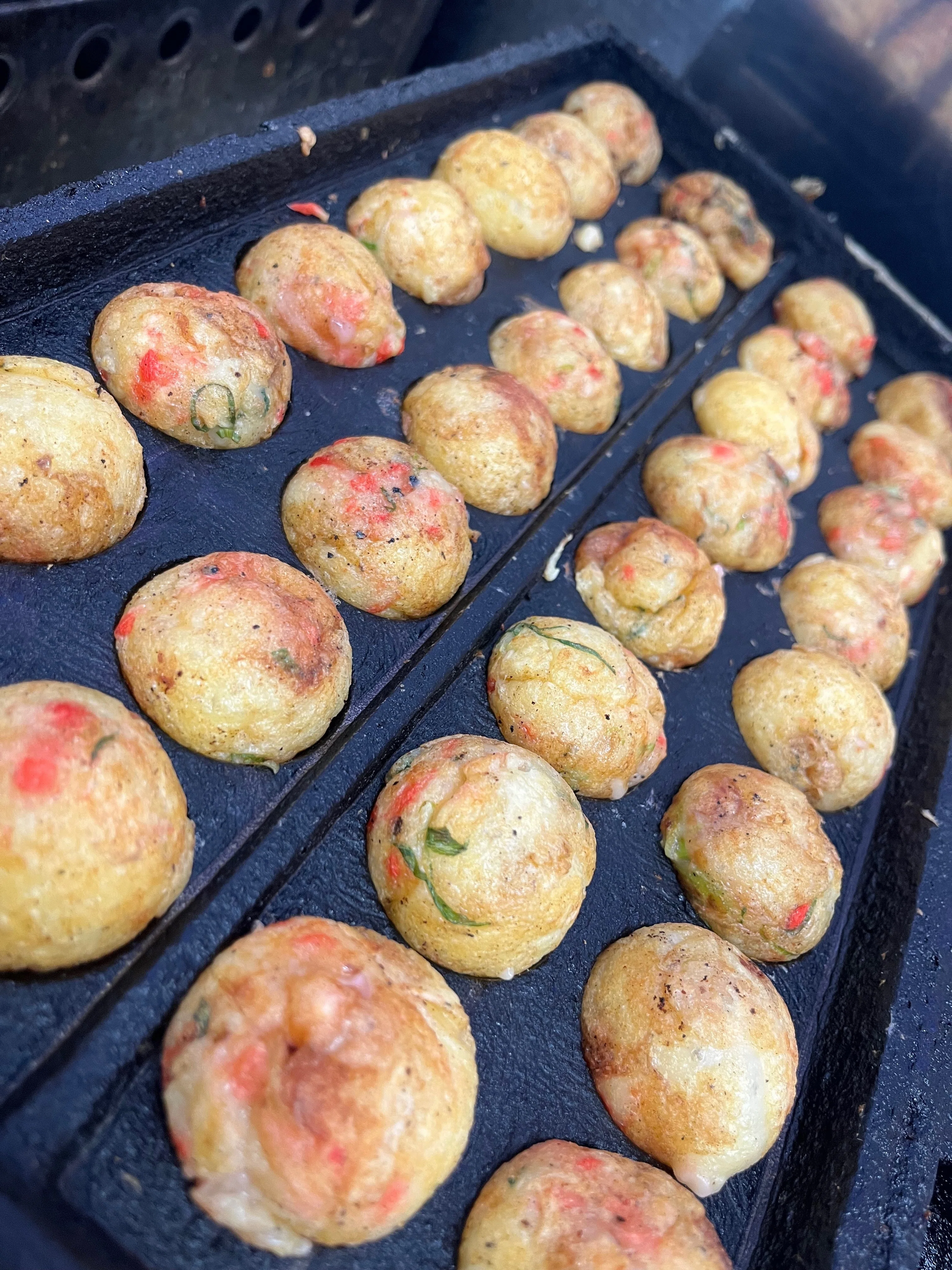あなたに美味しい粉もんを食べて欲しいから』。粉もんスタンドおしんが