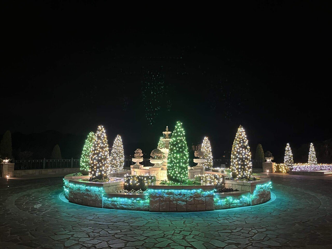 淡路島にある日本最古の神社 伊弉諾神宮と屹立する岩上神社の巨石