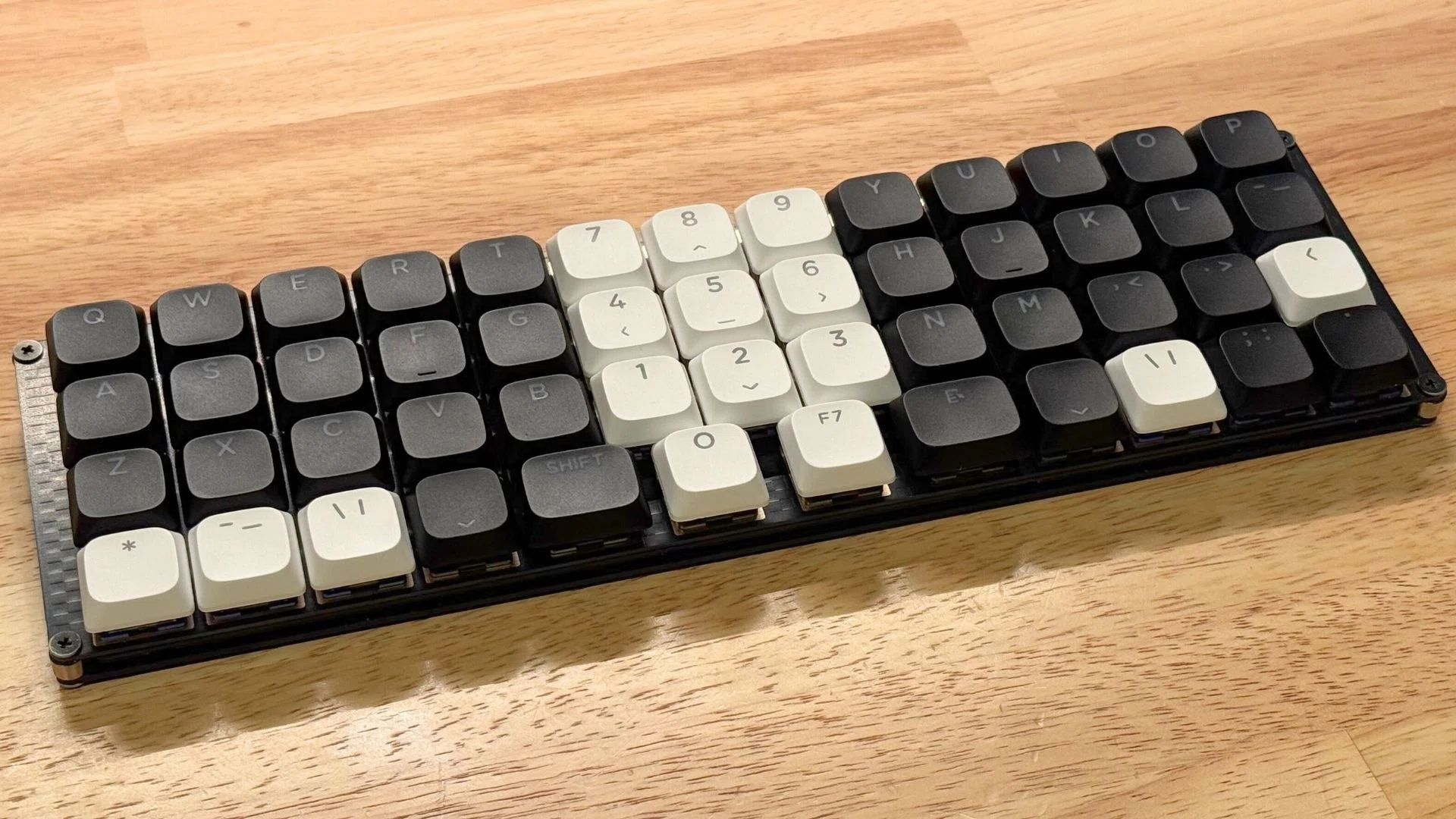 GoForty O51Goレビュー】一体型40%キーボードの最高傑作｜自キ初心者の