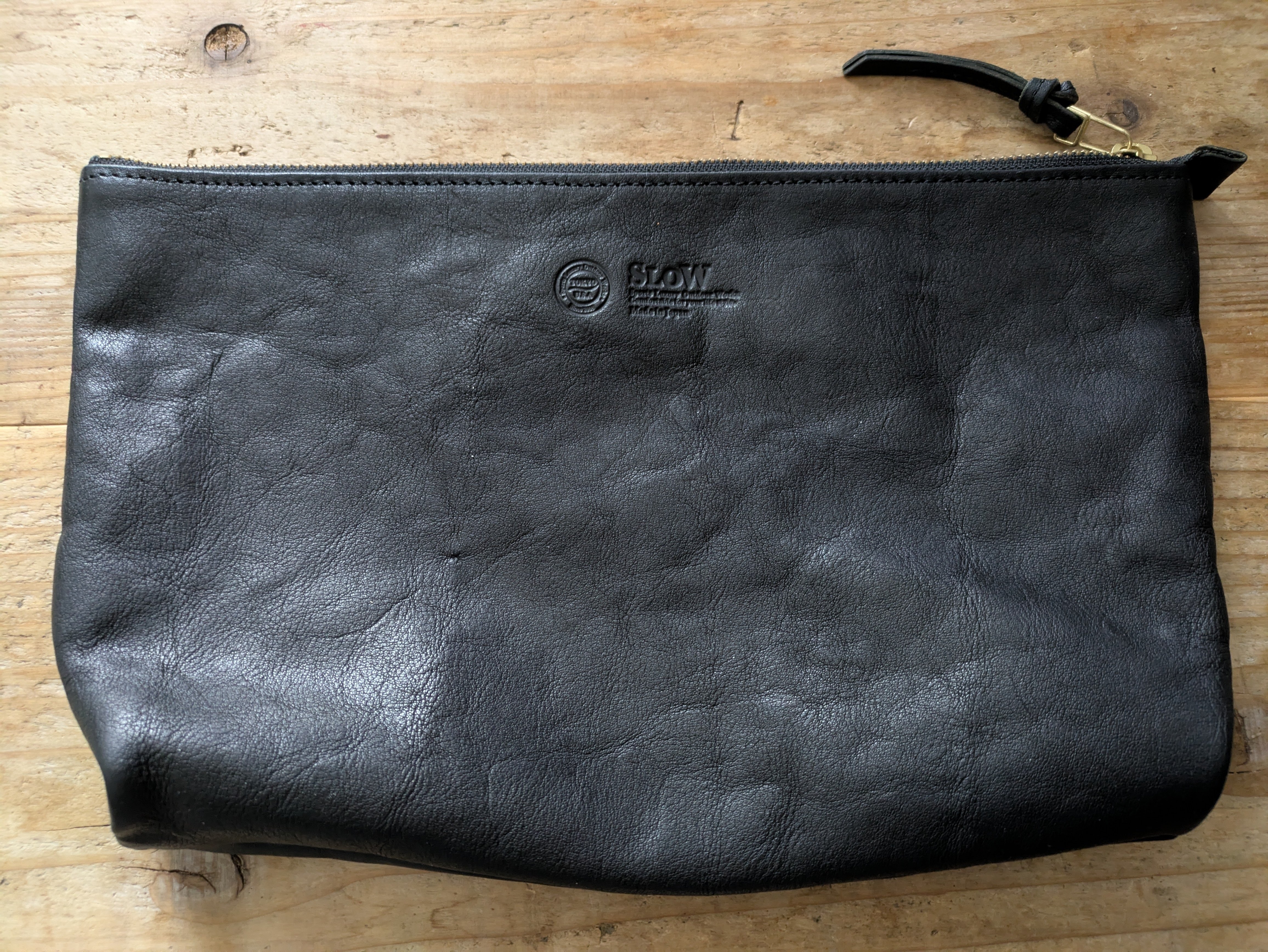 SLOWのポーチ　rubono - pouch - M SLOW(スロウ)】「rubono - pouch - L」ブラックの質感がとても