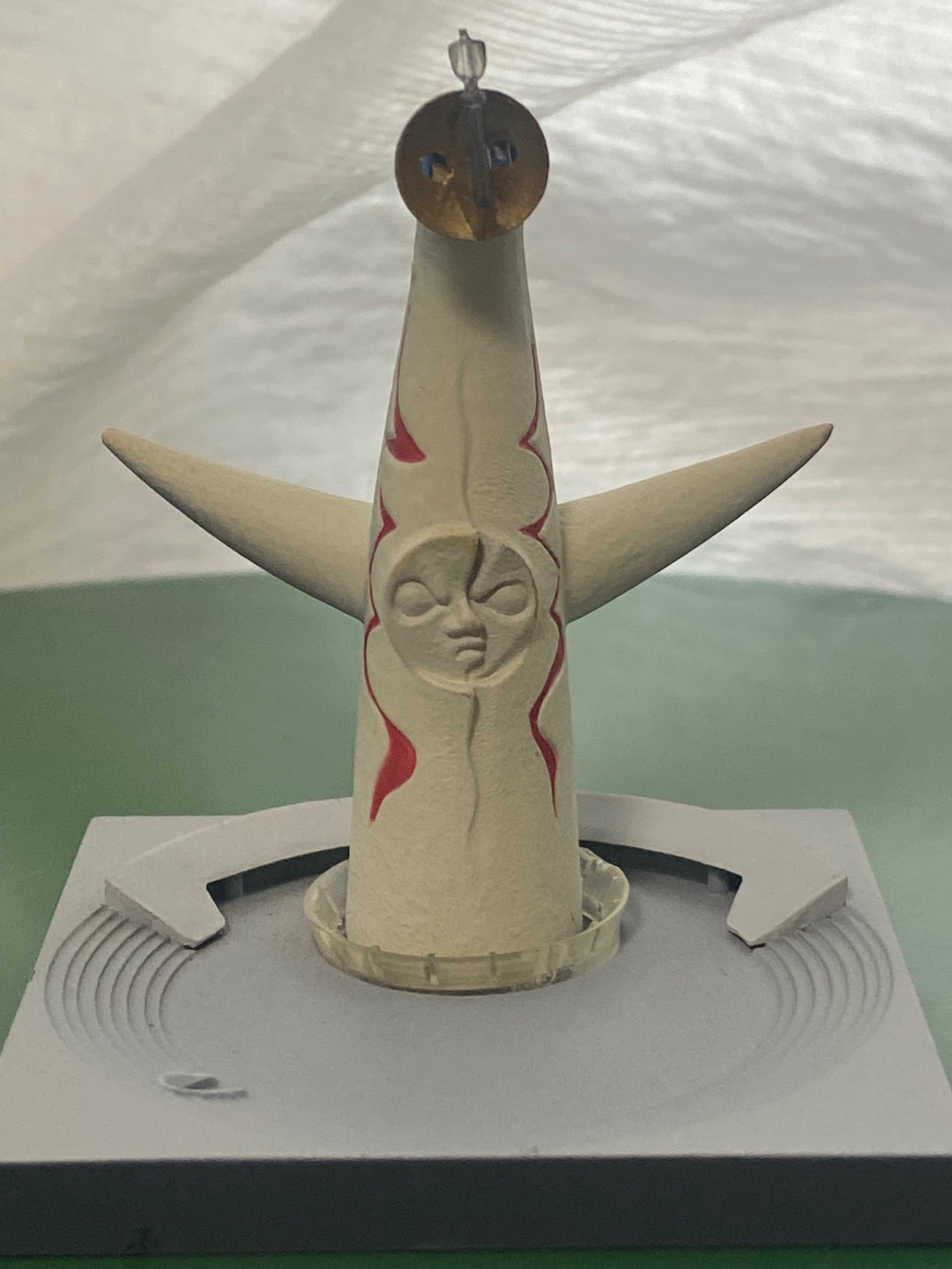 手持ちのフィギュアで1970、2025大阪万博｜ゆる