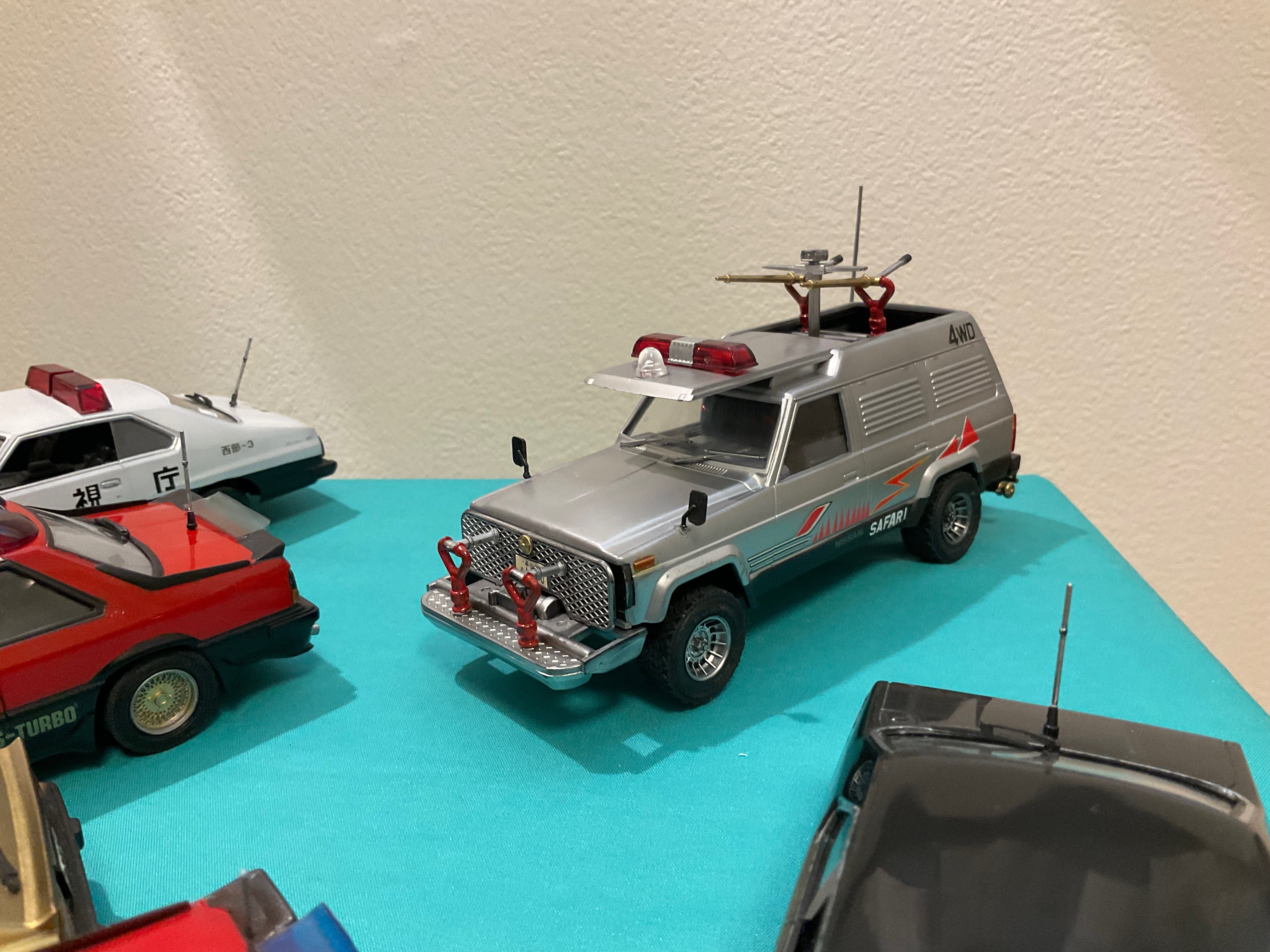 西部警察マシン勢ぞろい アオシマ 1/32｜模型アトリエ駿河 Model