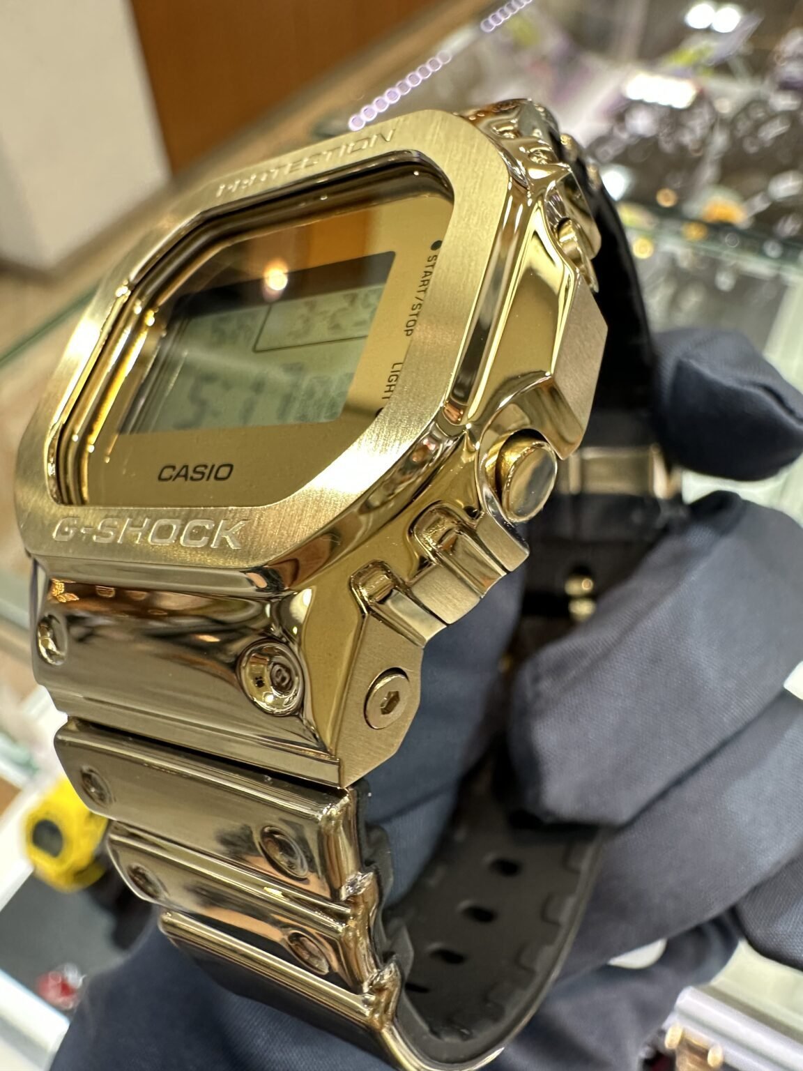 G-SHOCK“ゴールドメタル”の新作腕時計 - スクエア＆八角形ベゼル
