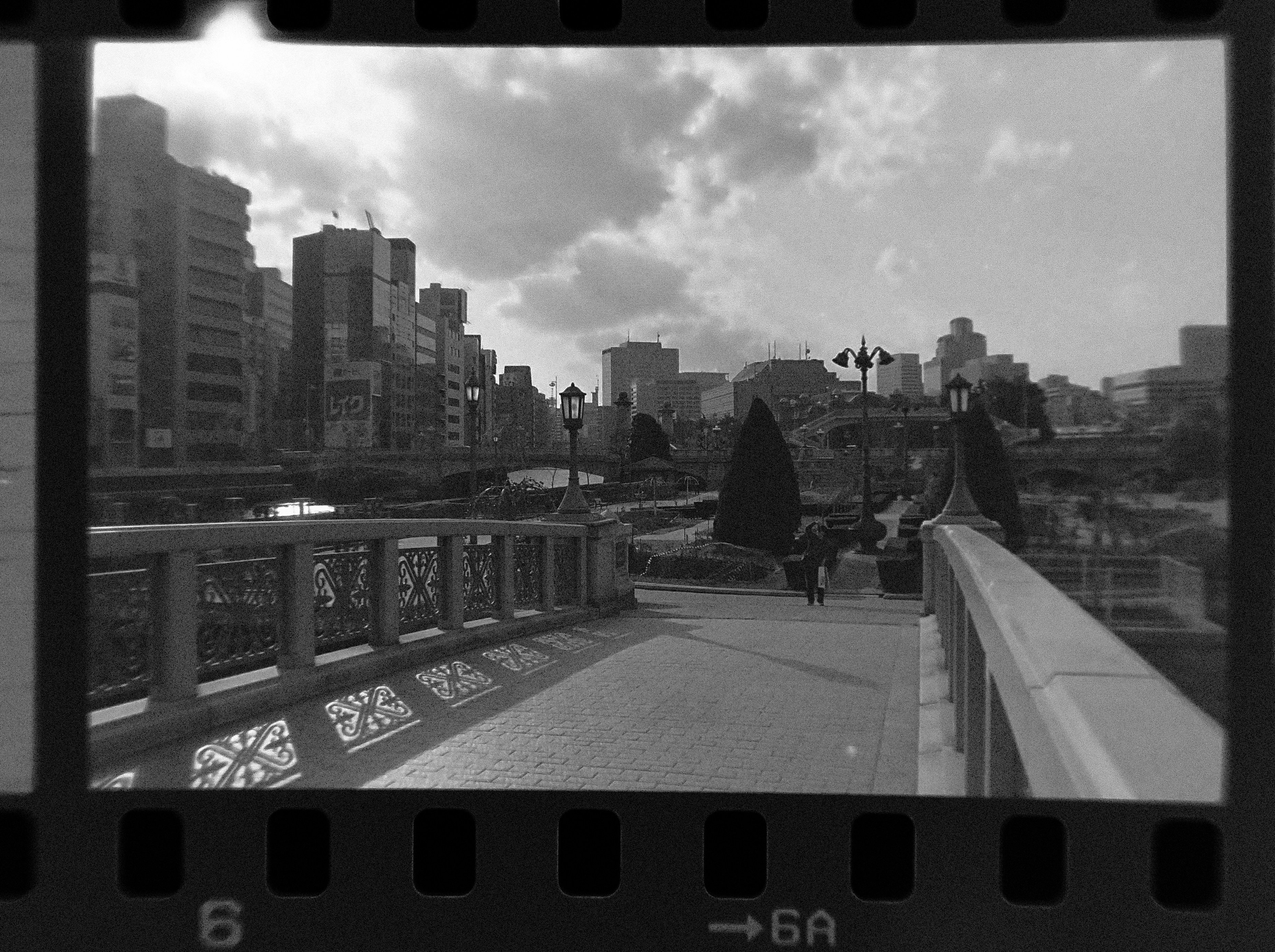 2000年に撮ったモノクロフィルムからの写真です。｜竹村稔の写真