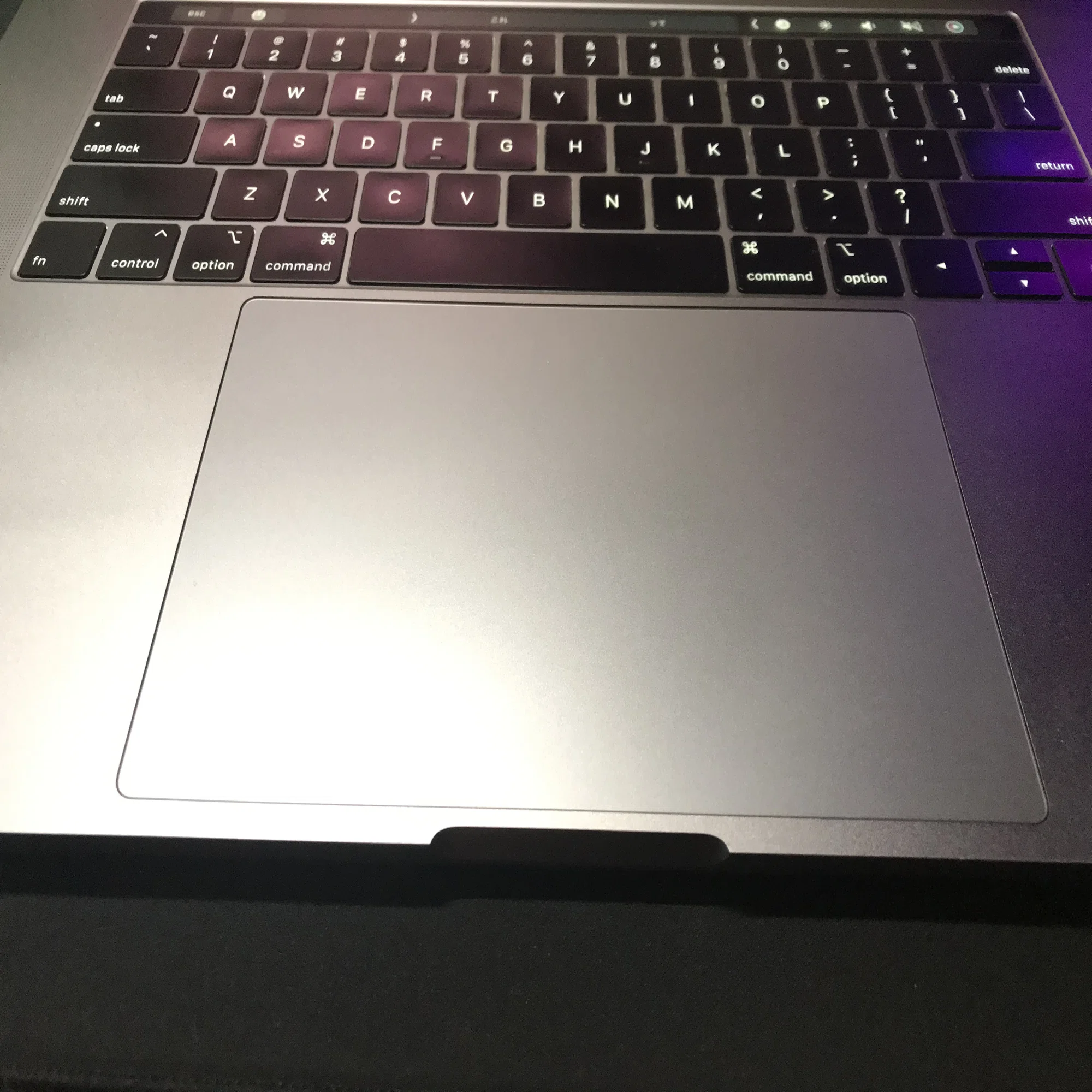 メインMacを買い替えました！！！ [ MacBook Pro 15-inch 2019 ]｜しー 