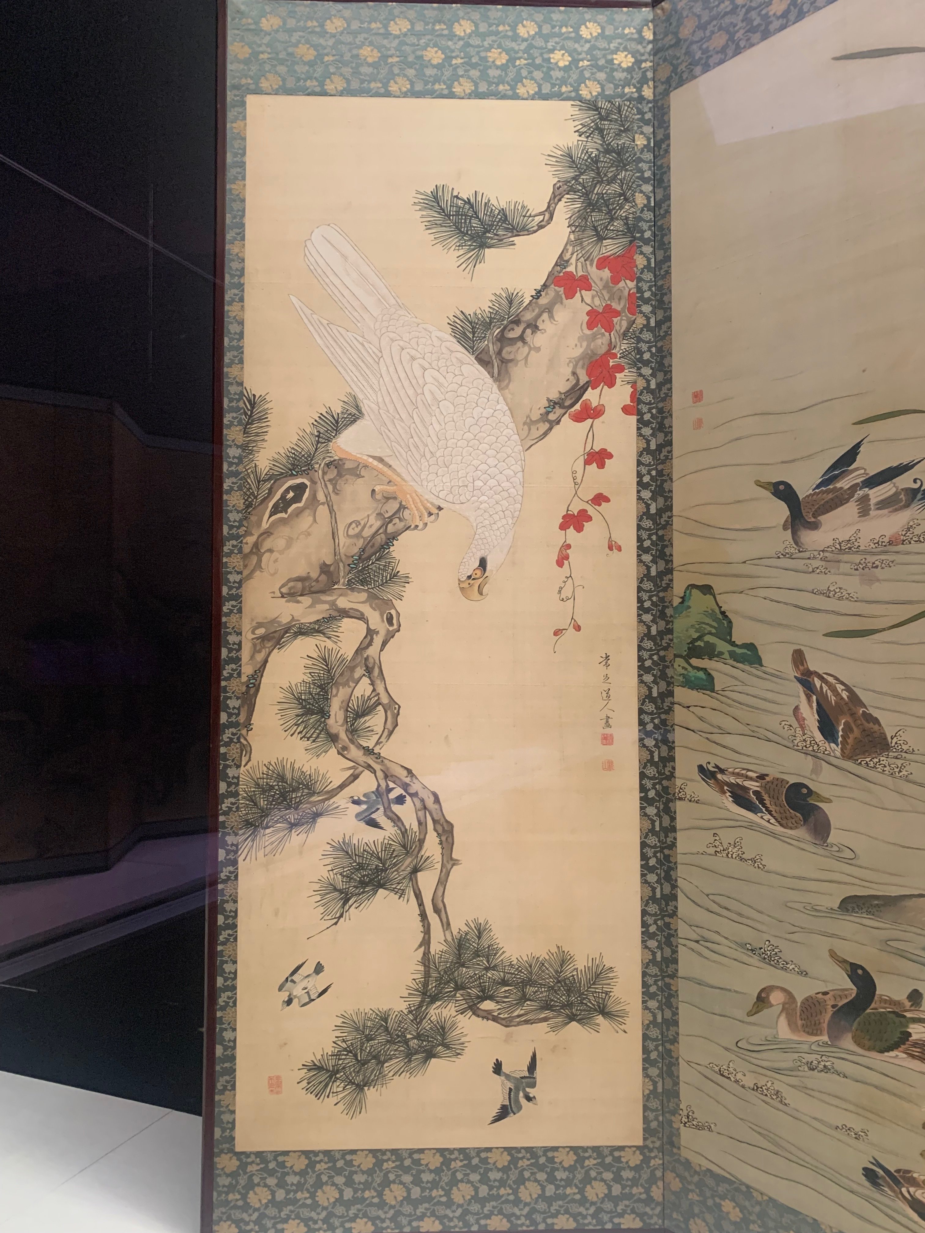 解体家屋から、硝子の鳥 孔雀？極楽鳥？詳細不明画像ご参照