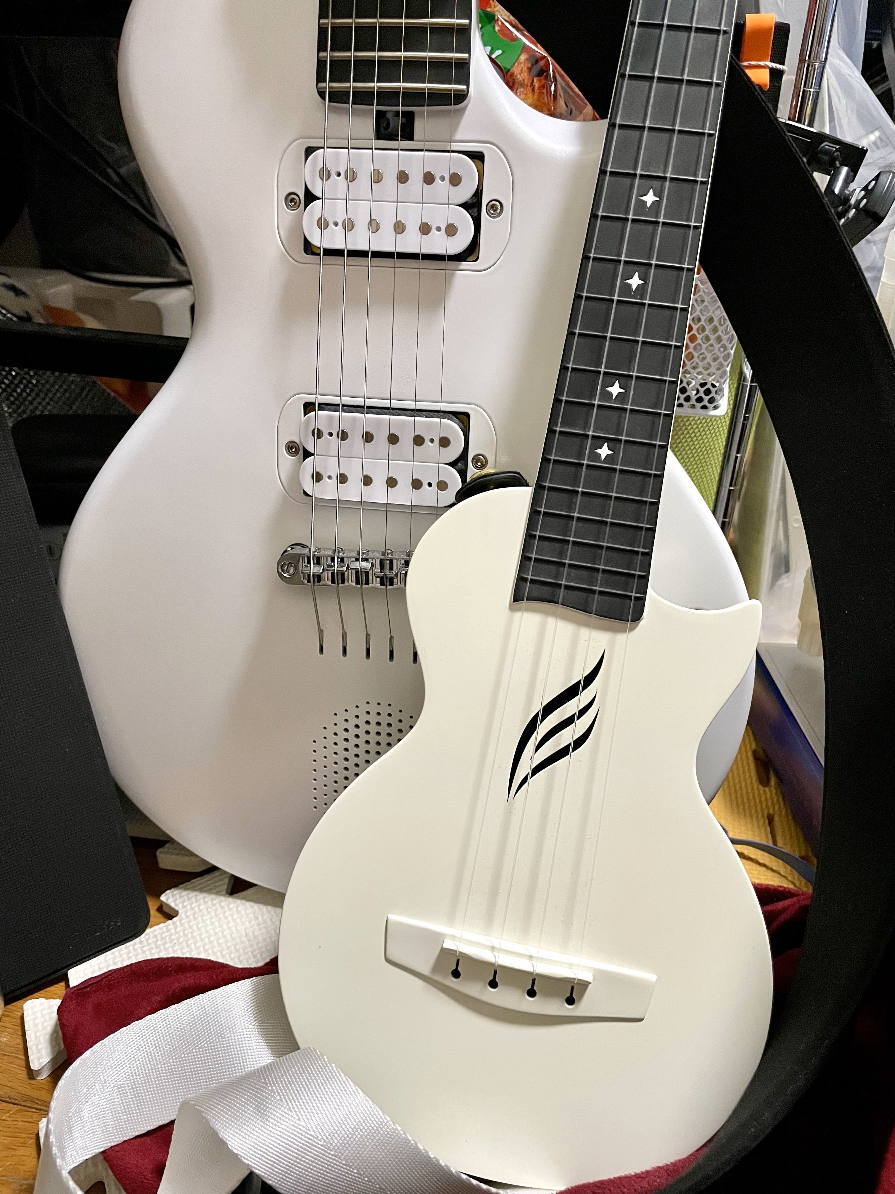 Enya エンヤ Cyber-G スマートエレキギター キーボードモデル 白 Enya Cyber-G: New Era Backing Stringless Smart Guitar