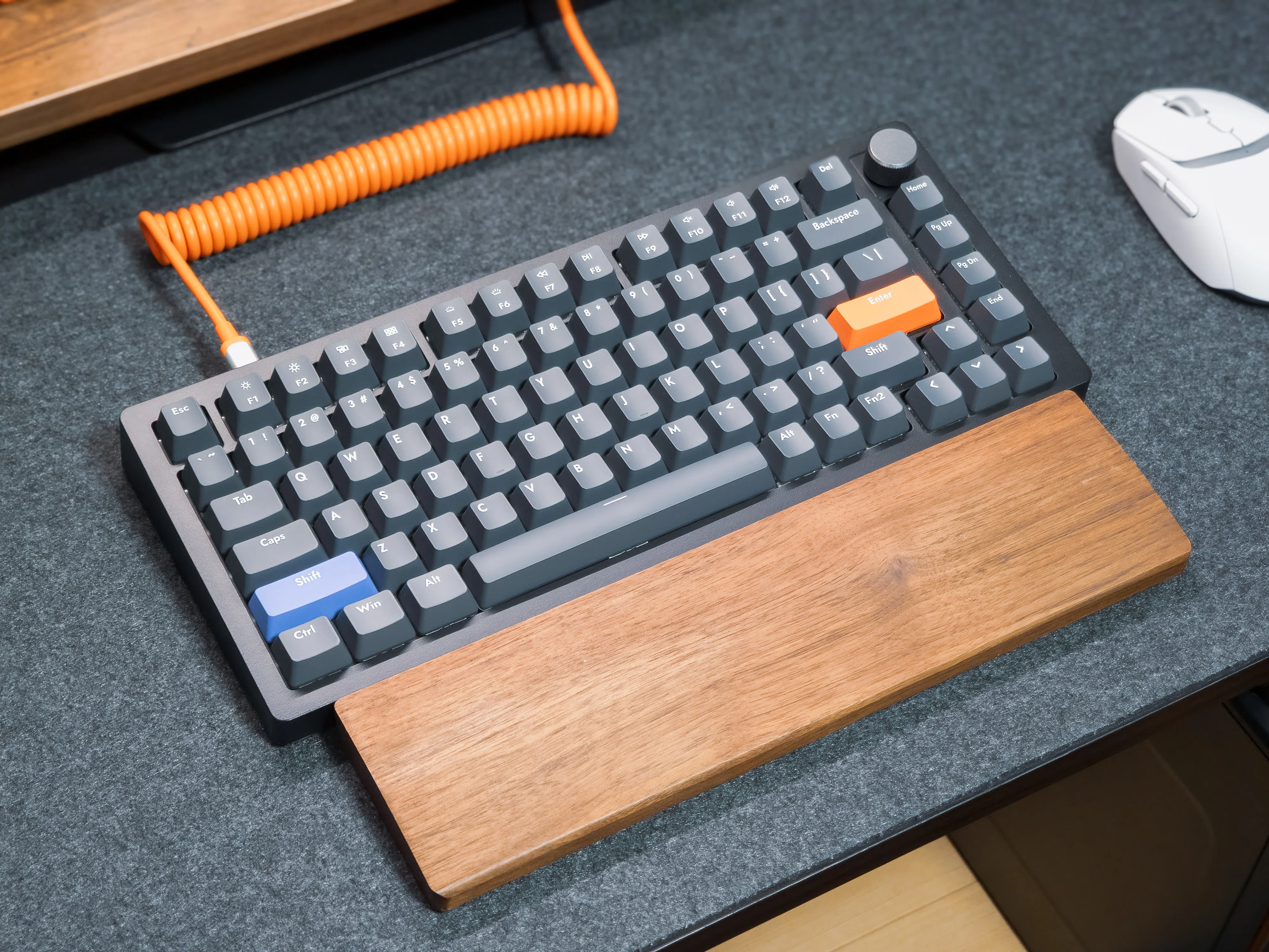 特注製品 DrunkDeer A75 (追加のキーキャップ、リストレスト付き