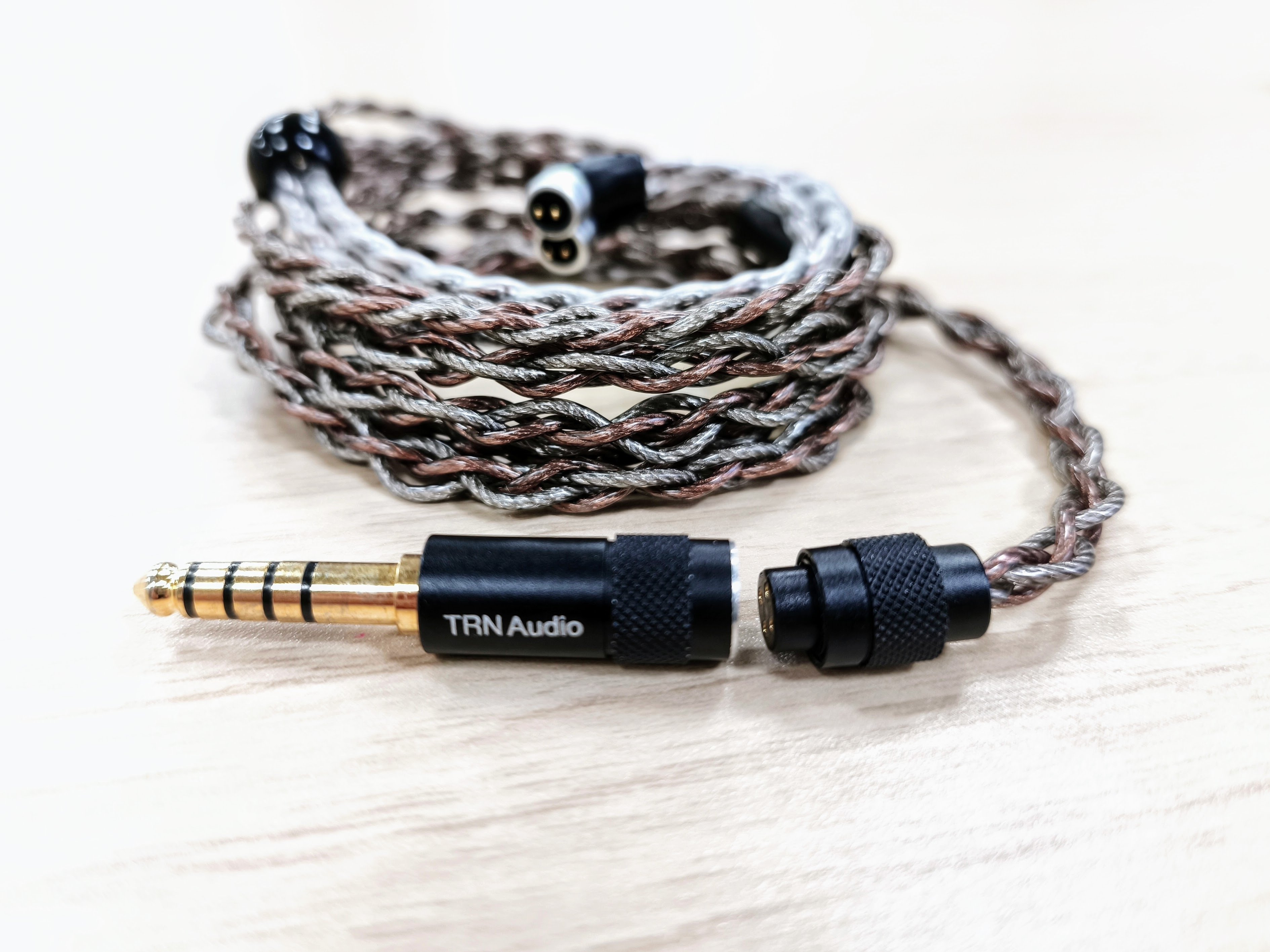 TRN VX PRO + おまけケーブル レビュー TRN フラグシップイヤホン VX PRO 結論：完成度の高い