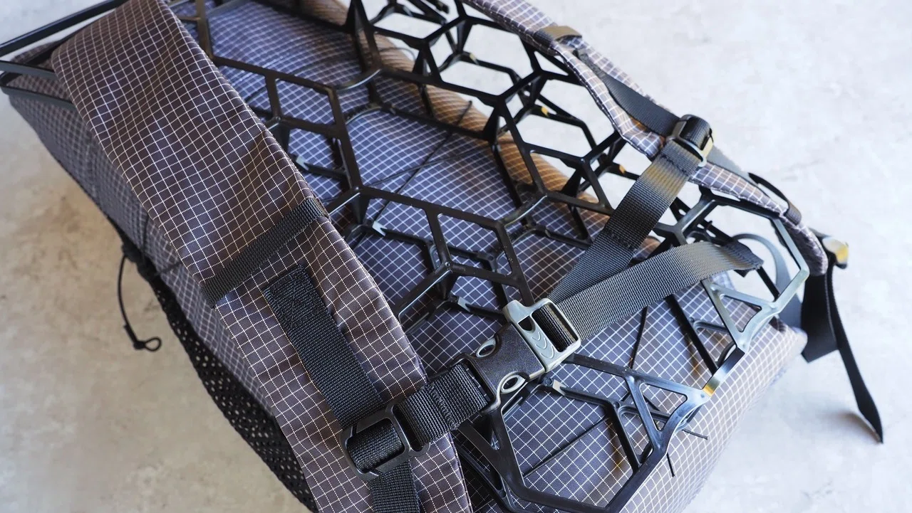 ギアレビュー#1【VAUCLUSE】Ultralight Backpack Ventilation Frame 
