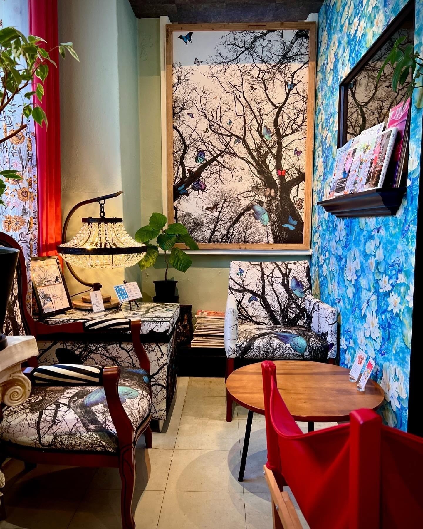 扉の中は宝石箱。神戸のセンスがギュッと詰まった小さなカフェ｜あをそめ.