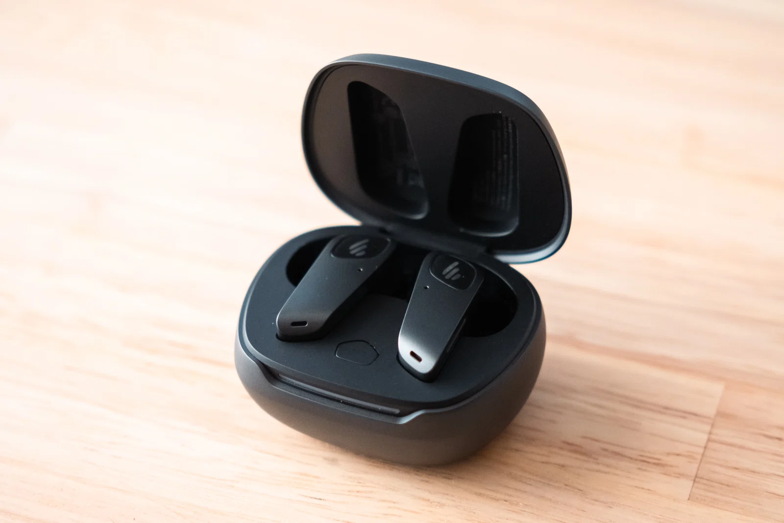 平面磁界型ドライバー採用完全ワイヤレスイヤホン「Edifier NeoBuds