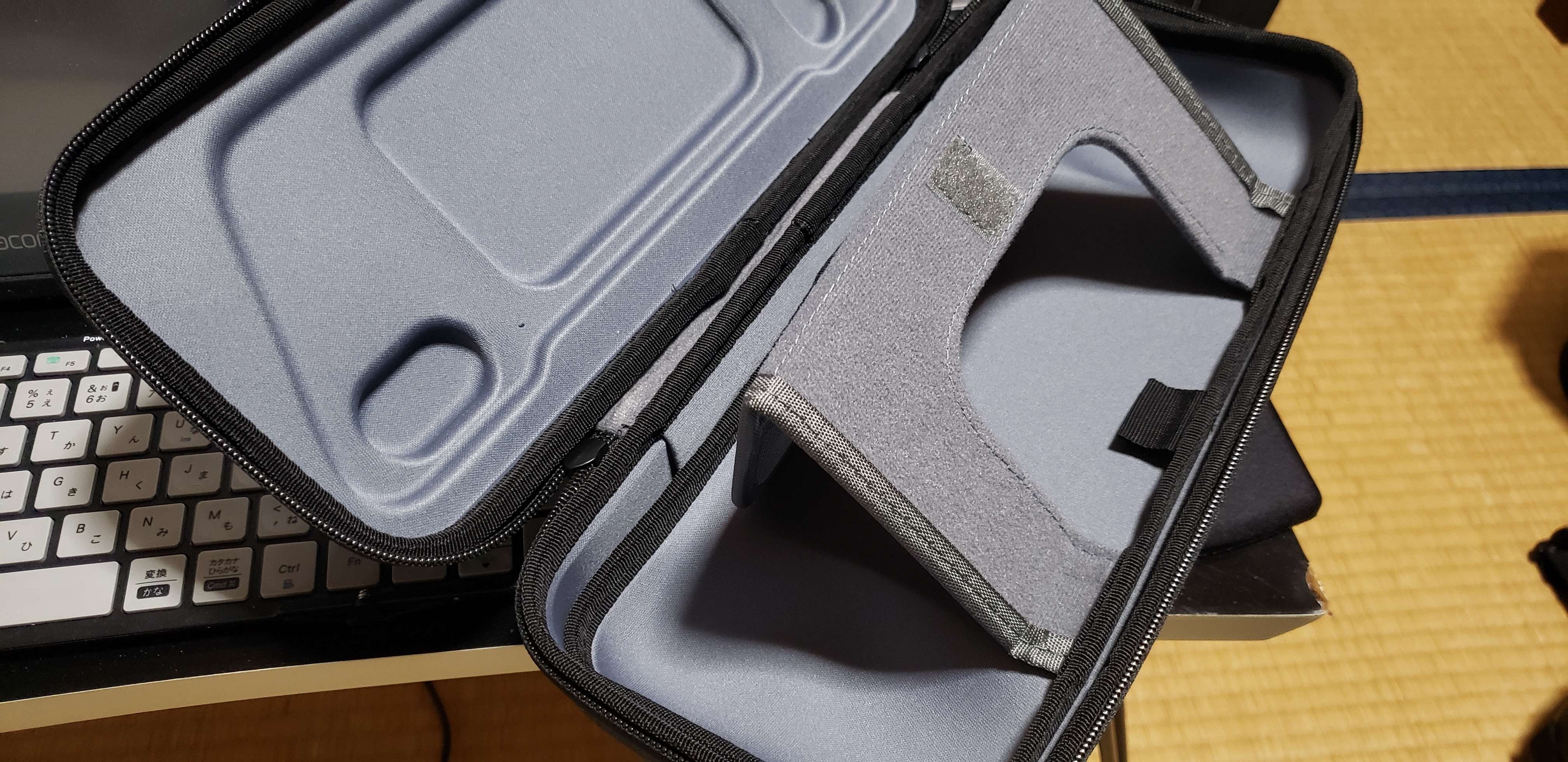 UMPC用ケース「JSAUX キャリングケース ROG Ally & Steam Deck対応」の