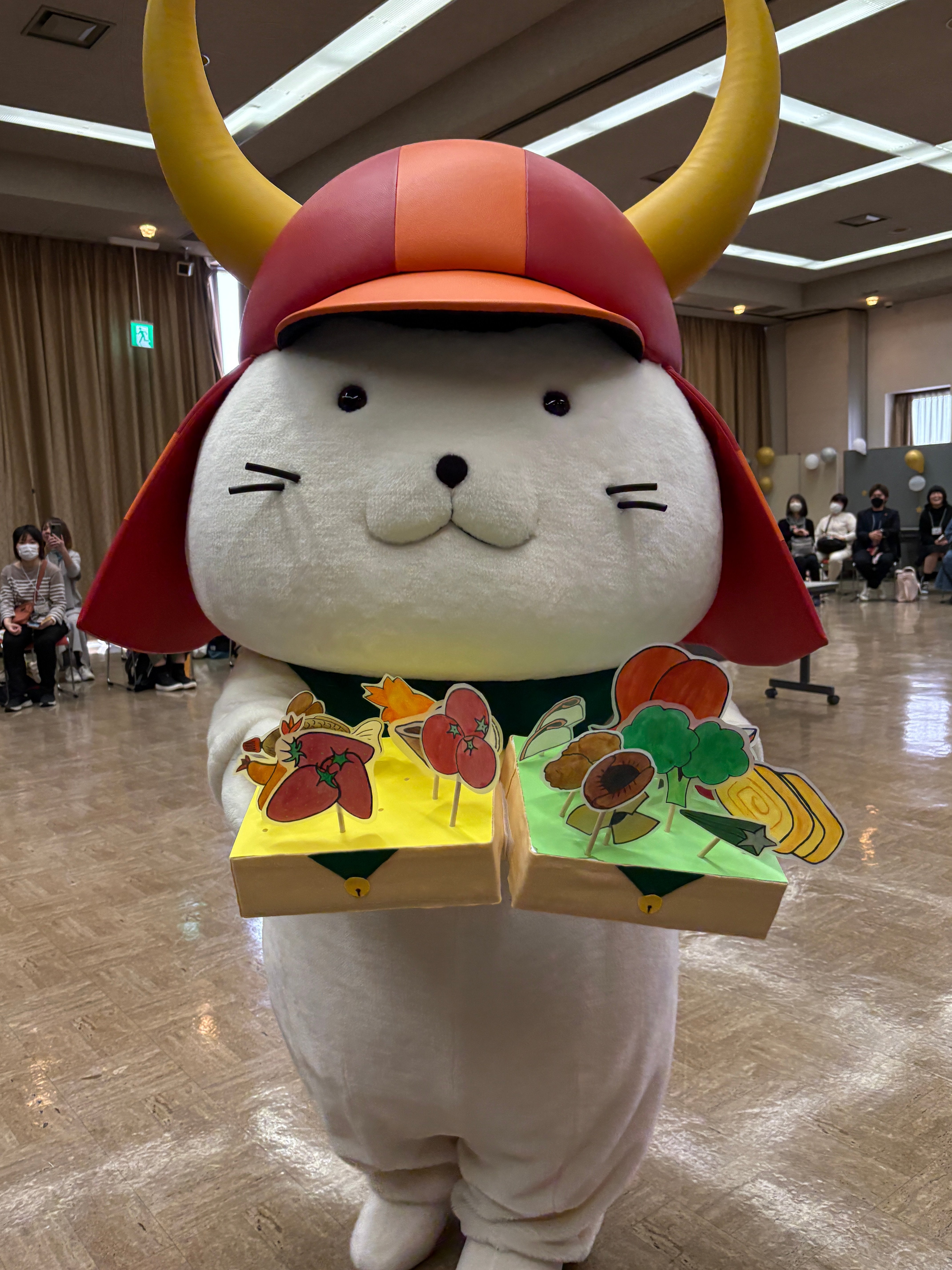 満開の桜の彦根城の屋形船と前日のファンクラブのお誕生日会〜ひこ