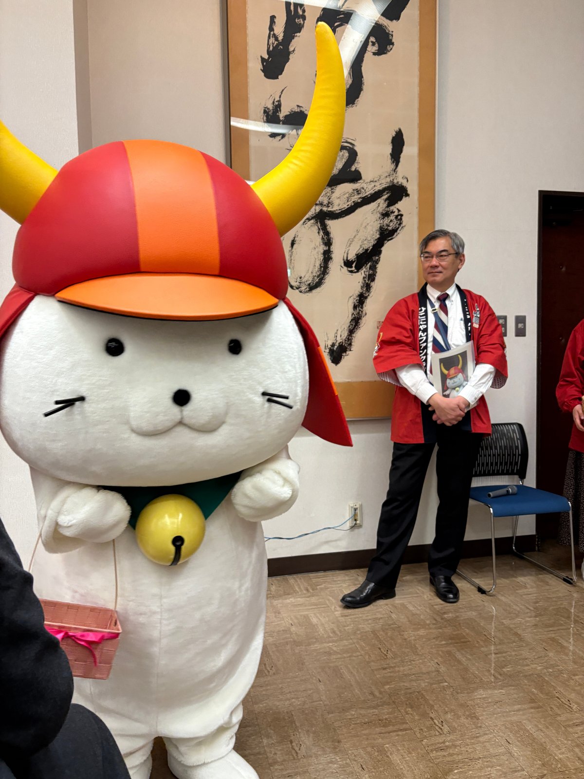 ひこにゃんと遊んだ！国宝・彦根城築城400年祭 イメージキャラクター！2020年の干支のネズミも一緒！ゆるキャラブーム！ @ 表御殿 彦根城博物館  2020/1/3 - YouTube 【SP】 童友社 日本の名城 城郭コレクション 第3章 シークレット 彦根城築城400周年 マスコットキャラクター「ひこにゃん」付属