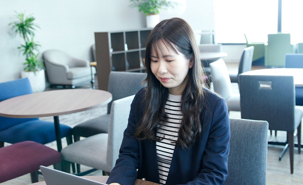 社員インタビュー【新卒採用】試行錯誤しながら向き合う 8年目