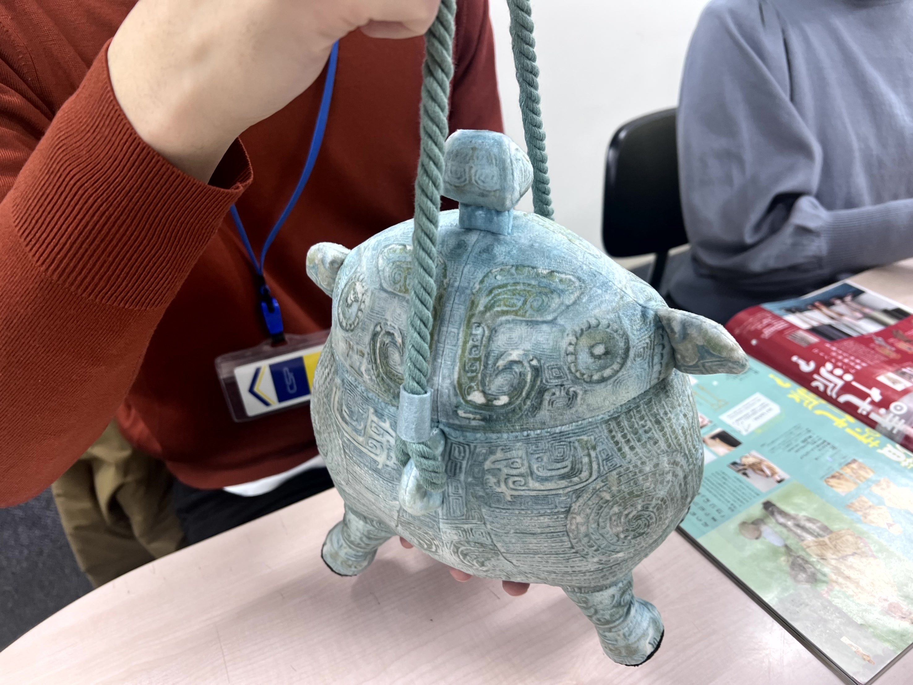 ころんとした姿が愛らしい。空間の香りづけも楽しめる「戈卣クッション