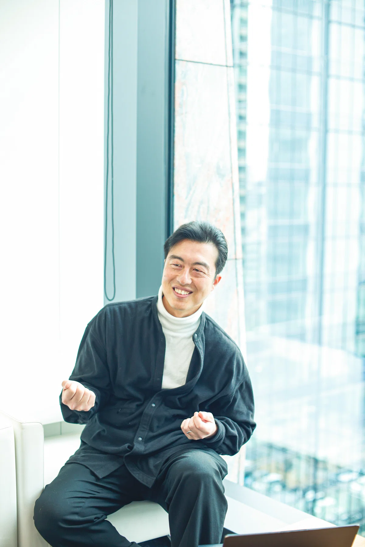 40代半ばにして「夢」の真っ只中！映像事業部宮川宗生さんを作り、形作る「総合エンタメ会社」の魅力｜ホリプロ発エンタメマガジン「リーズンルッカ」