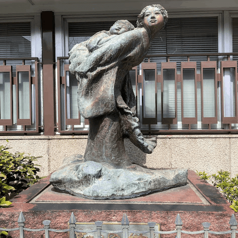 京都の野外彫刻フィールドワーク 『母子像』編｜kazuki