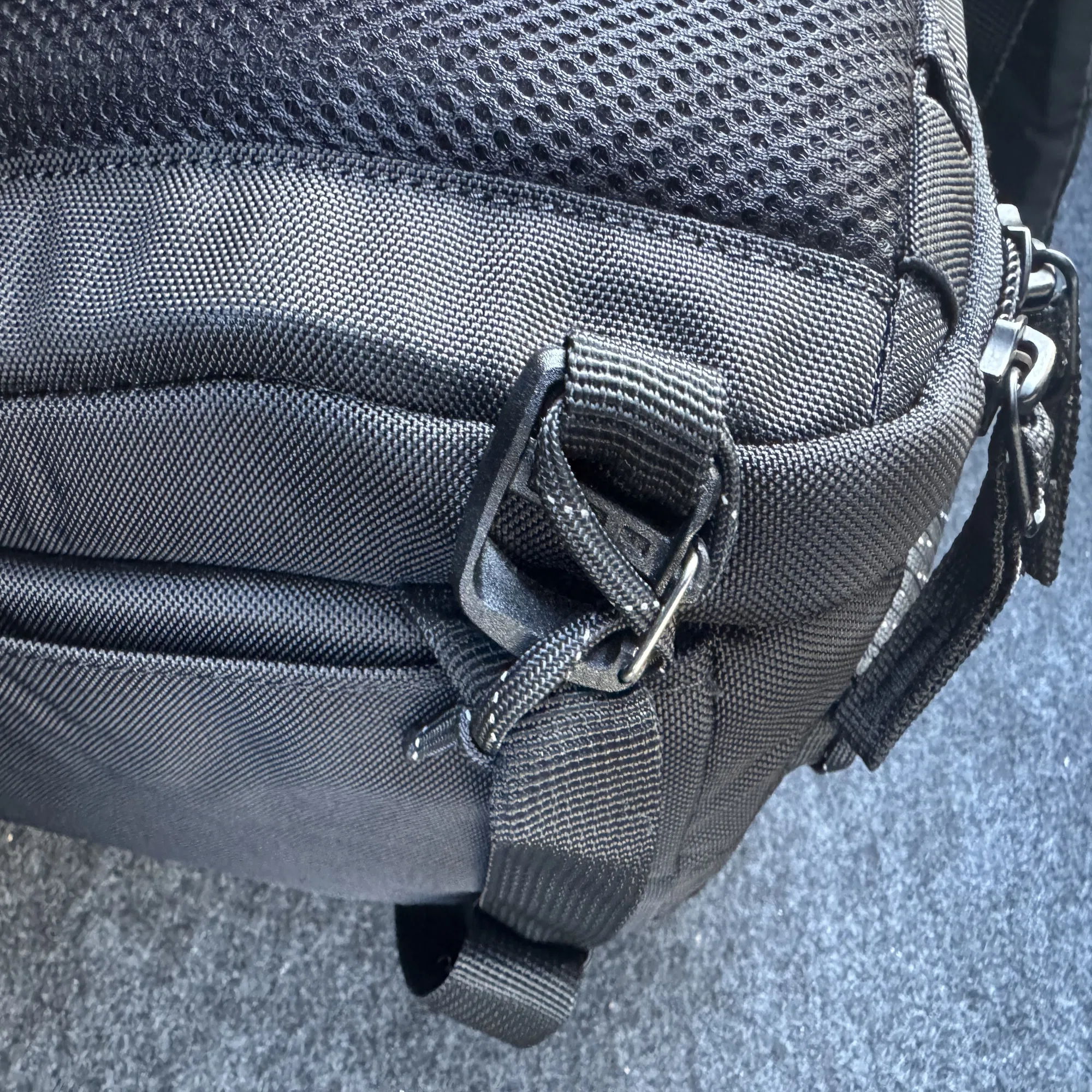 5.11 Tactical LV10 2.0 SLING PACKレビュー｜浪費家P