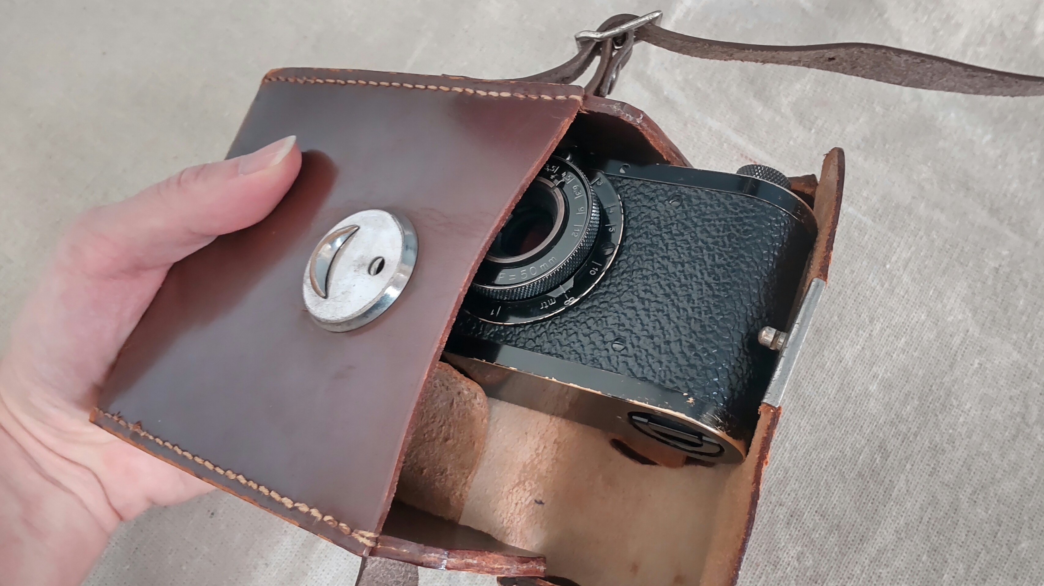 Leica バルナックライカ　革ケース ＊革ちぎれなし ライカA型用の革ケース｜risin'