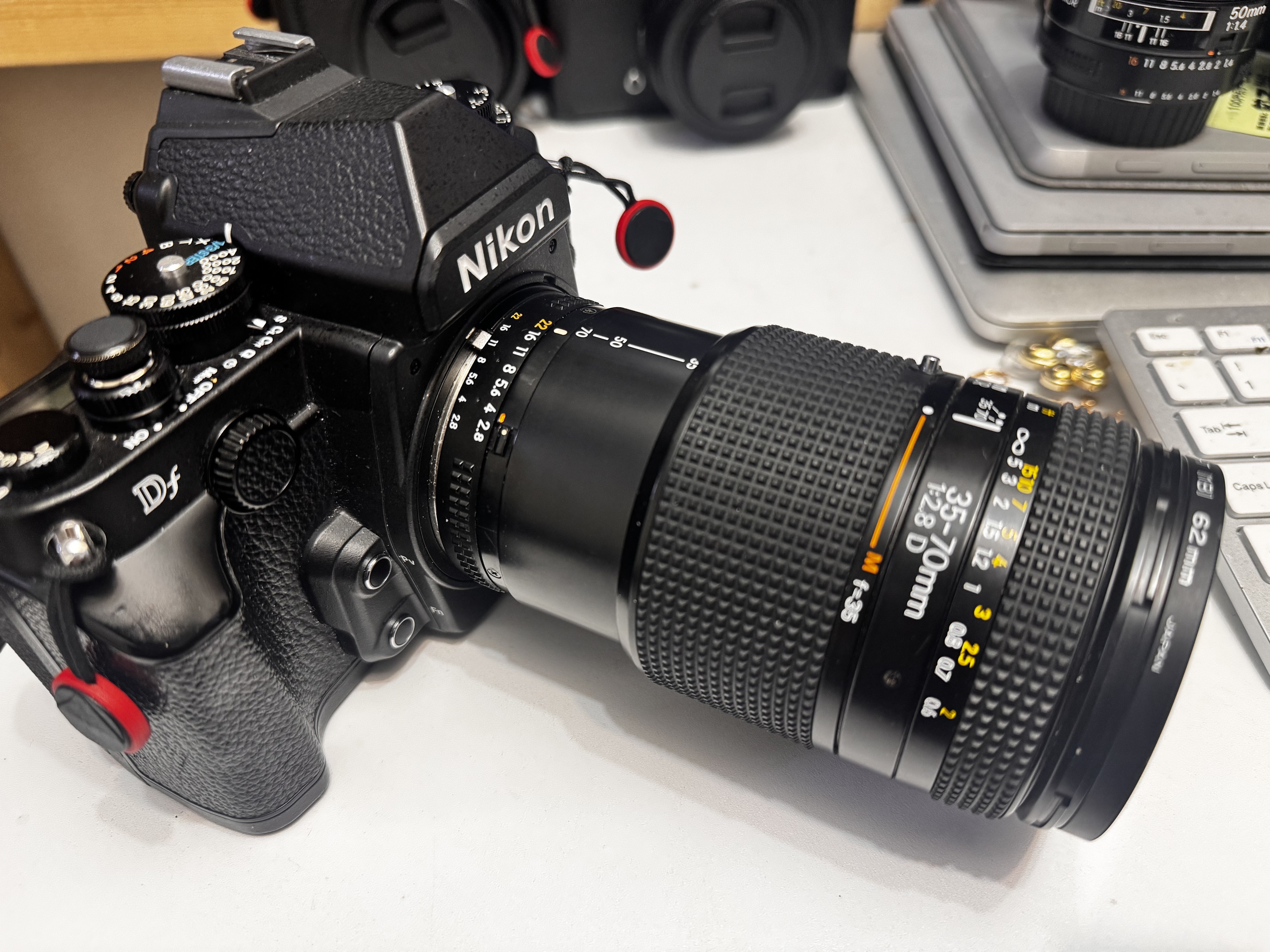 Nikon】35-70mm F2.8D(大昔の大三元)|jaguar Nikon】35-70mm F2.8D(大昔の大三元)|jaguar