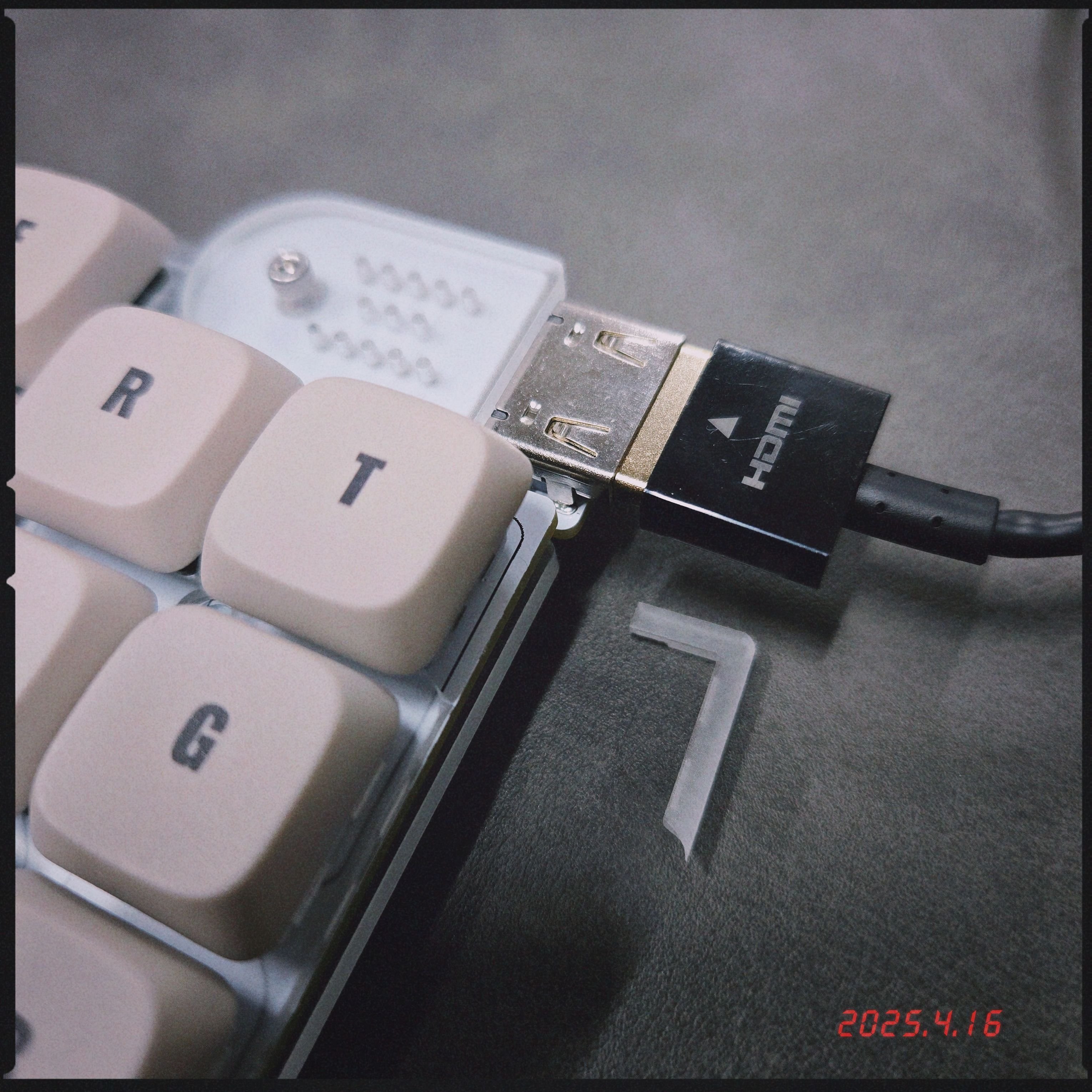 先日作ったばかりの自作キーボードなのに…|Taroy 先日作ったばかりの自作キーボードなのに…|Taroy