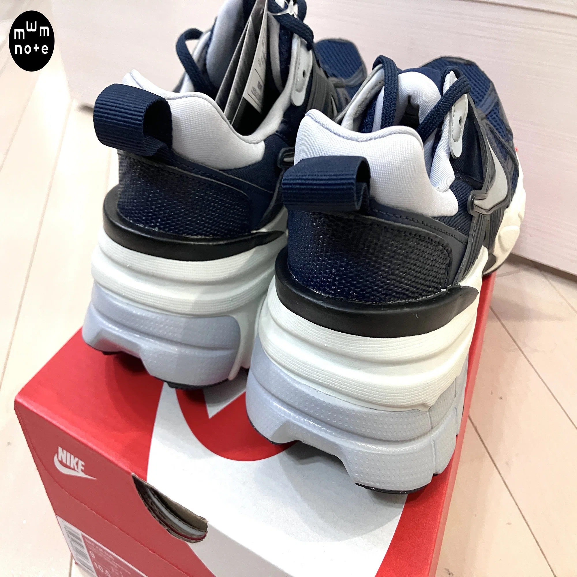 NIKE V2K RUN、3足目。｜MWM MIZORAH