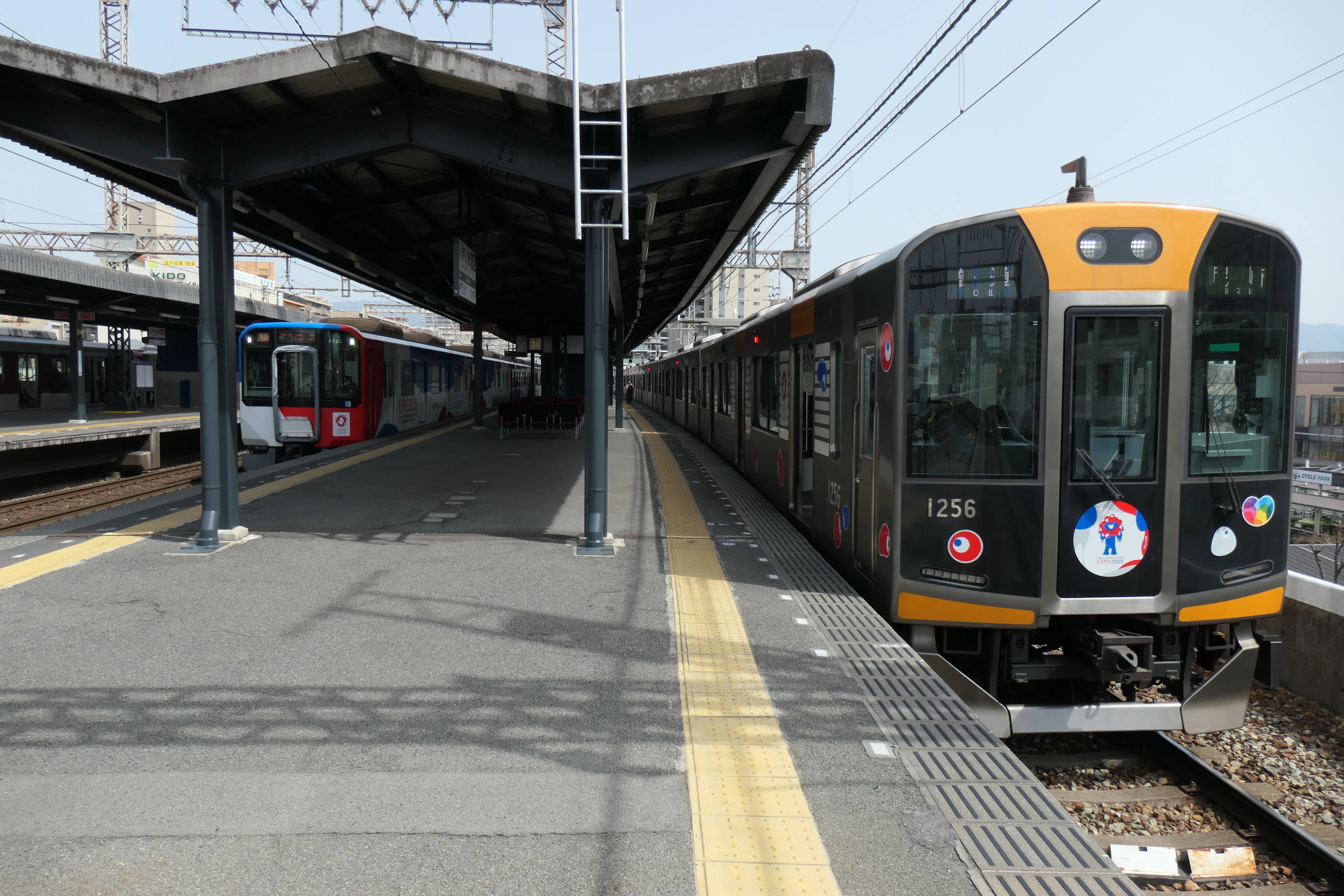 近鉄奈良線と阪神電車の「大阪・関西万博」ラッピングを記録しました