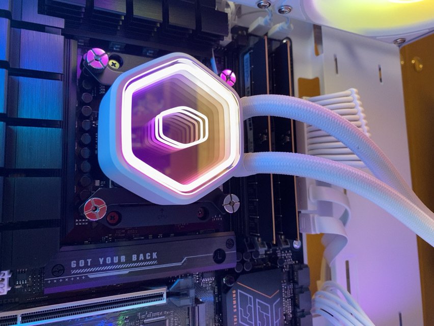 9700X マザボ初期不良を引きました・・(対応は2週間以内です