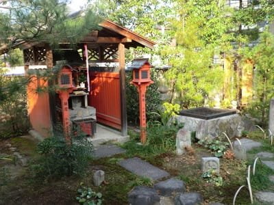 京都妖怪探訪（241）：2012年・六道珍皇寺の紅葉｜小路