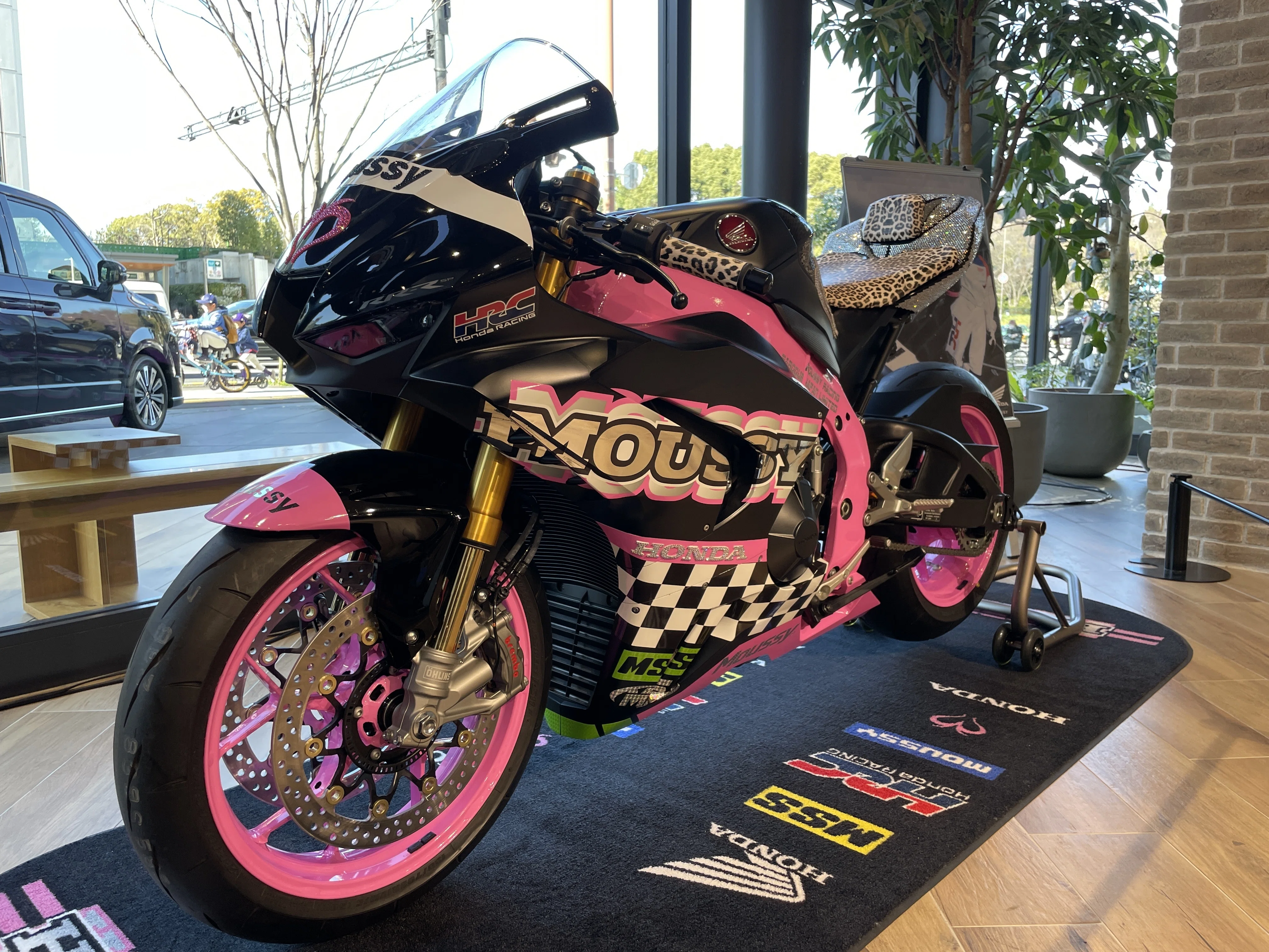 ハートはV2から直4へ：続ピンズと鈴鹿8時間耐久【ホンダ