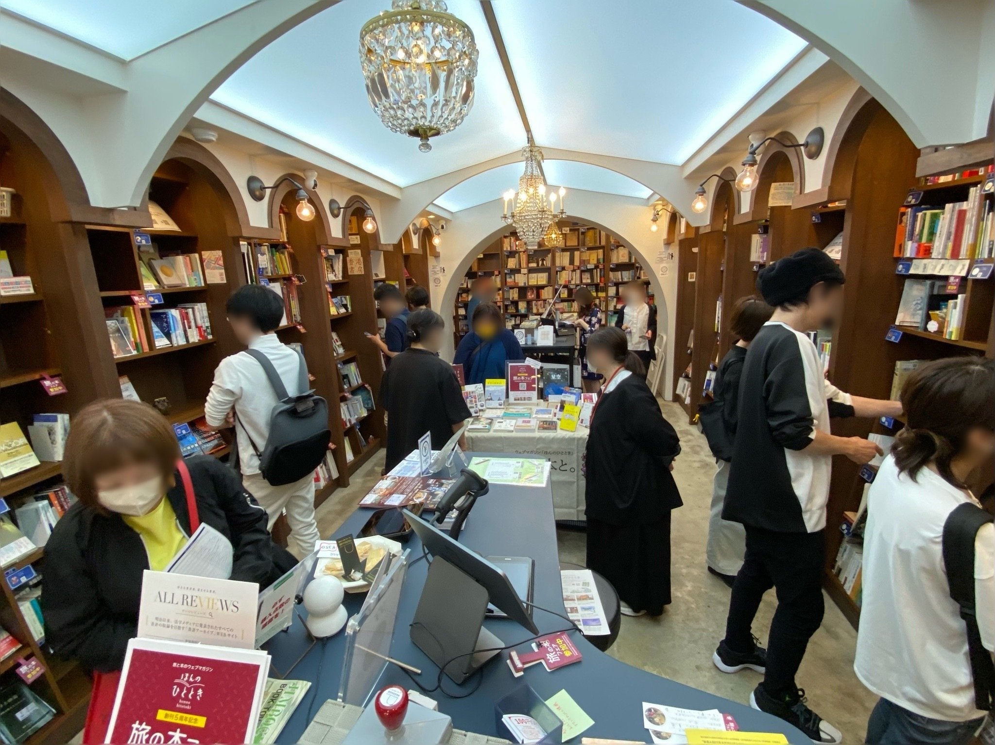 神保町のPASSAGEにて、「旅の本フェア」が始まりました！（5月16日まで