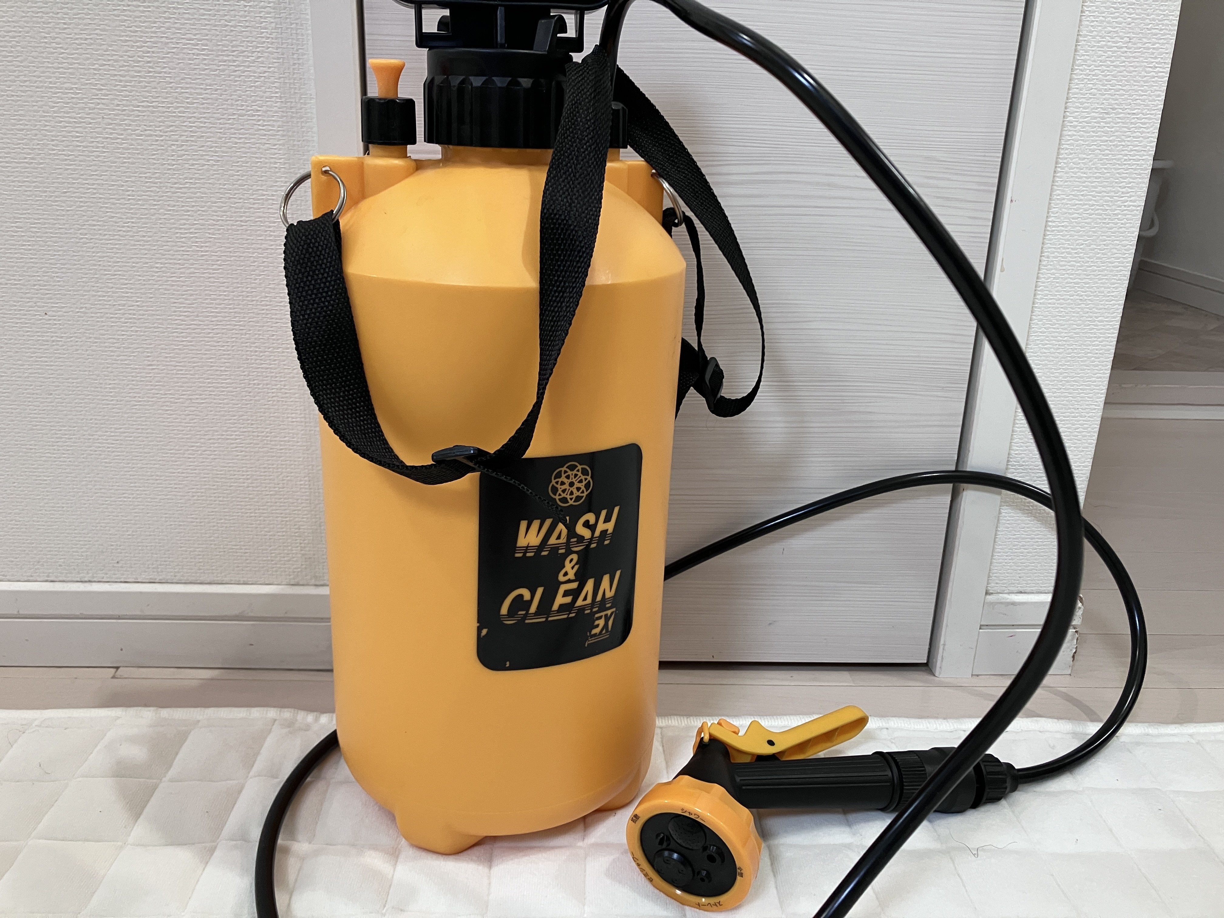 充電式折りたたみマルチウォッシャー 洗車 釣具洗い 海 キャンプなど MOMTAG】充電式折りたたみマルチウォッシャー HDL-6601 - YouTube
