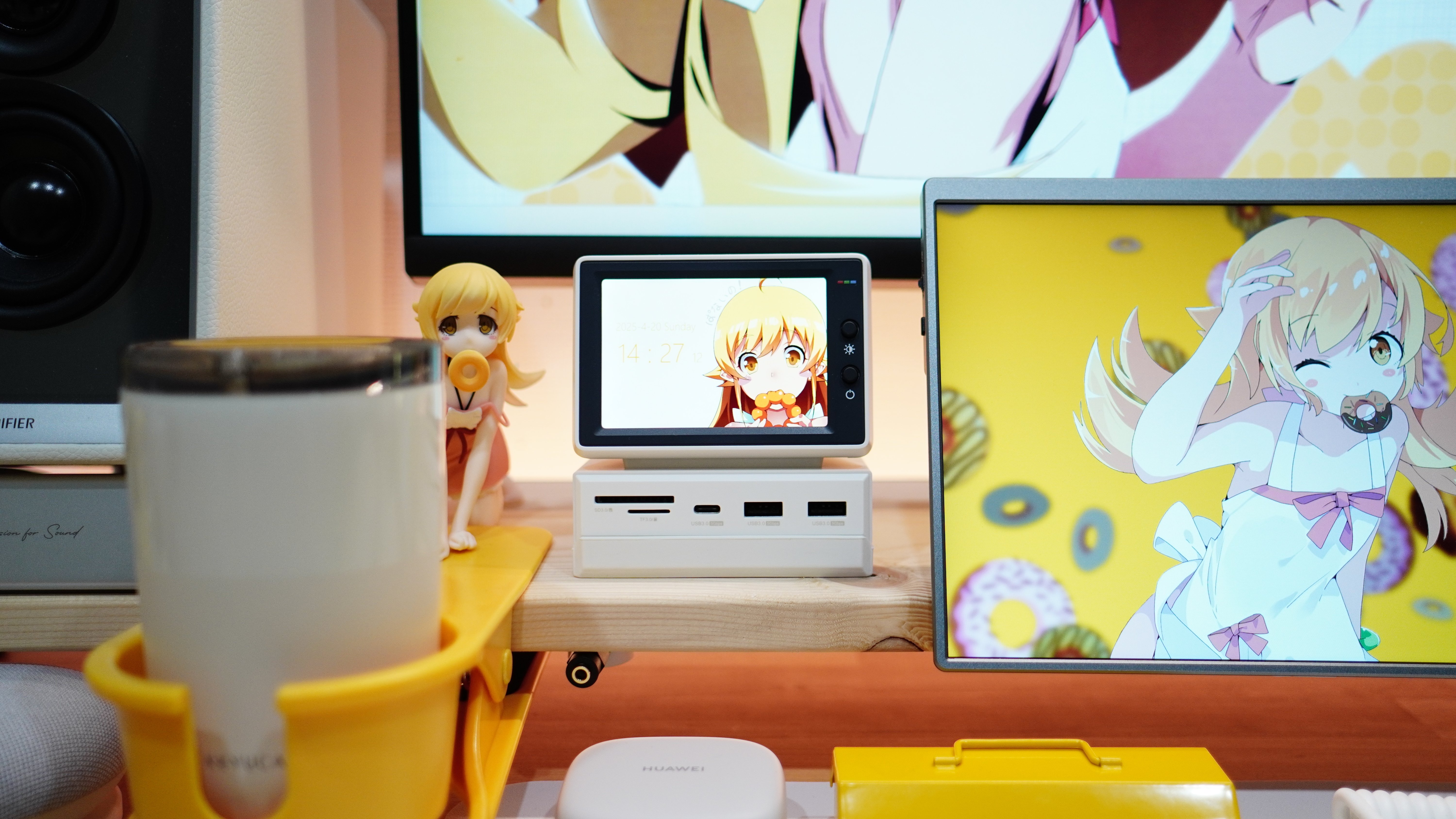 HAGiBiS ハギビス 3.5インチ ミニモニター Hagibisドッキングステーションが3.5インチミニモニター付いてて