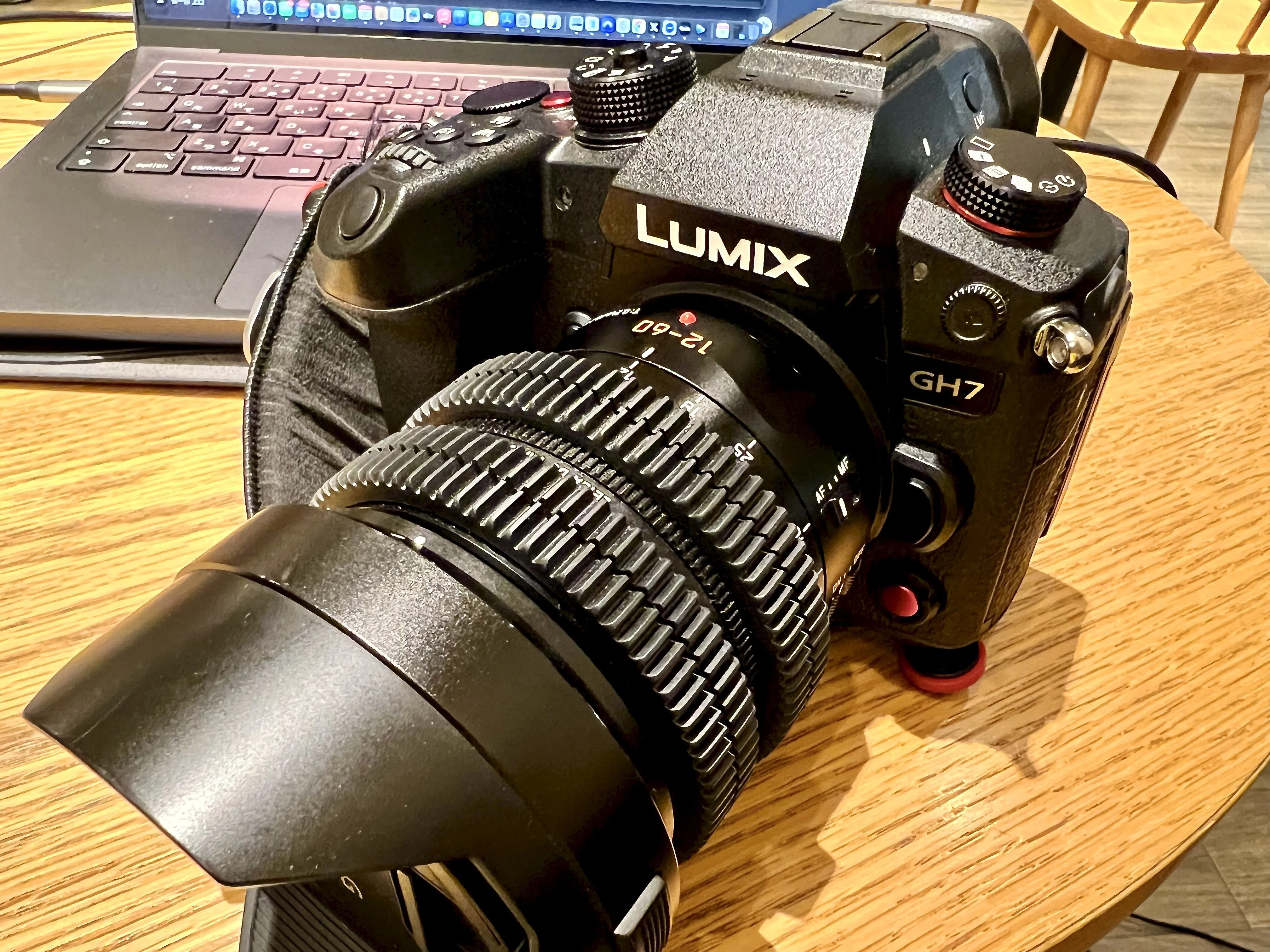 銀座モノクロ散歩】LUMIX GH7で“色を捨てて、街を感じる”【写真回