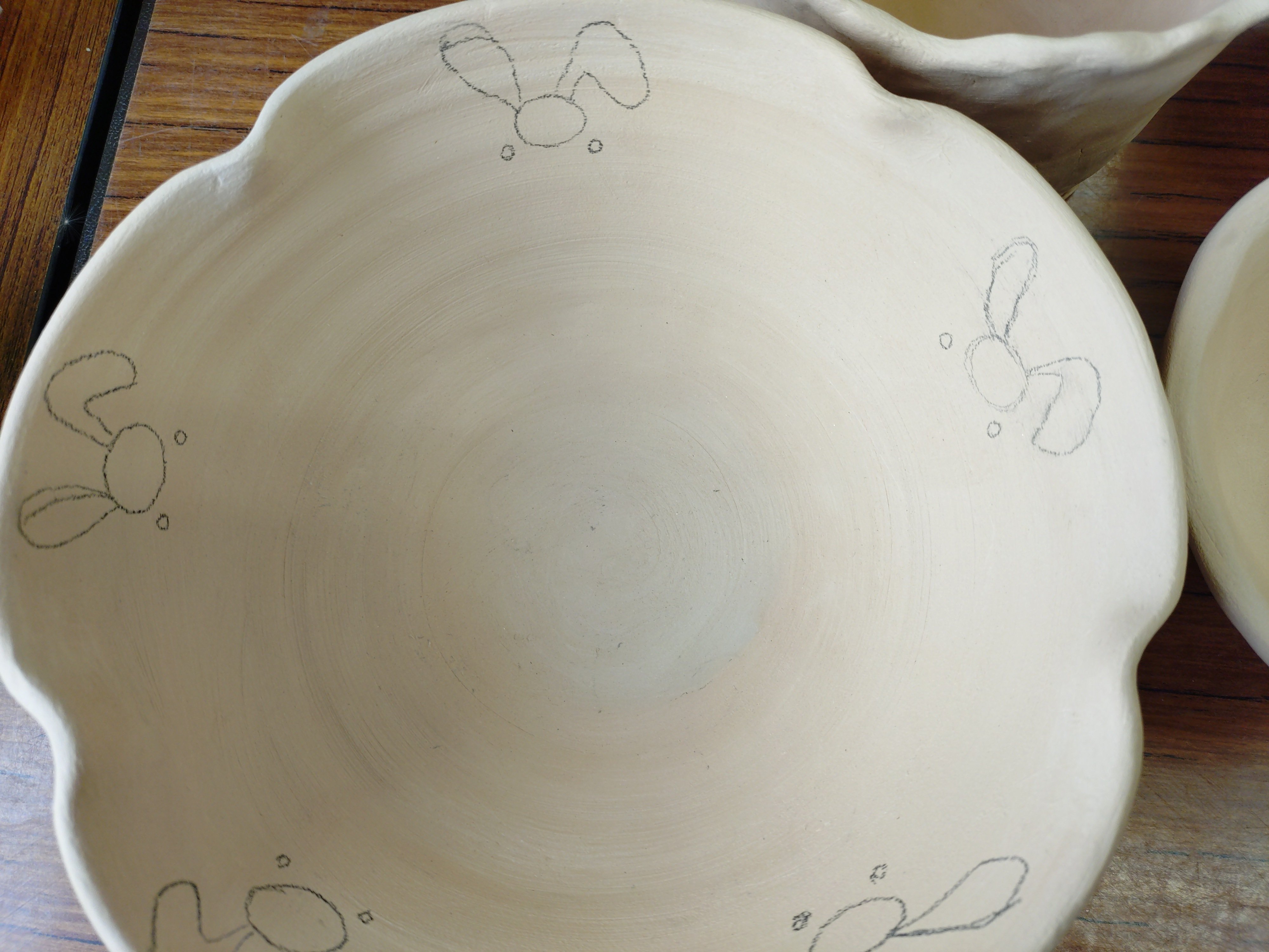 陶芸教室＊下絵と釉がけ編｜たゆ・たうひと