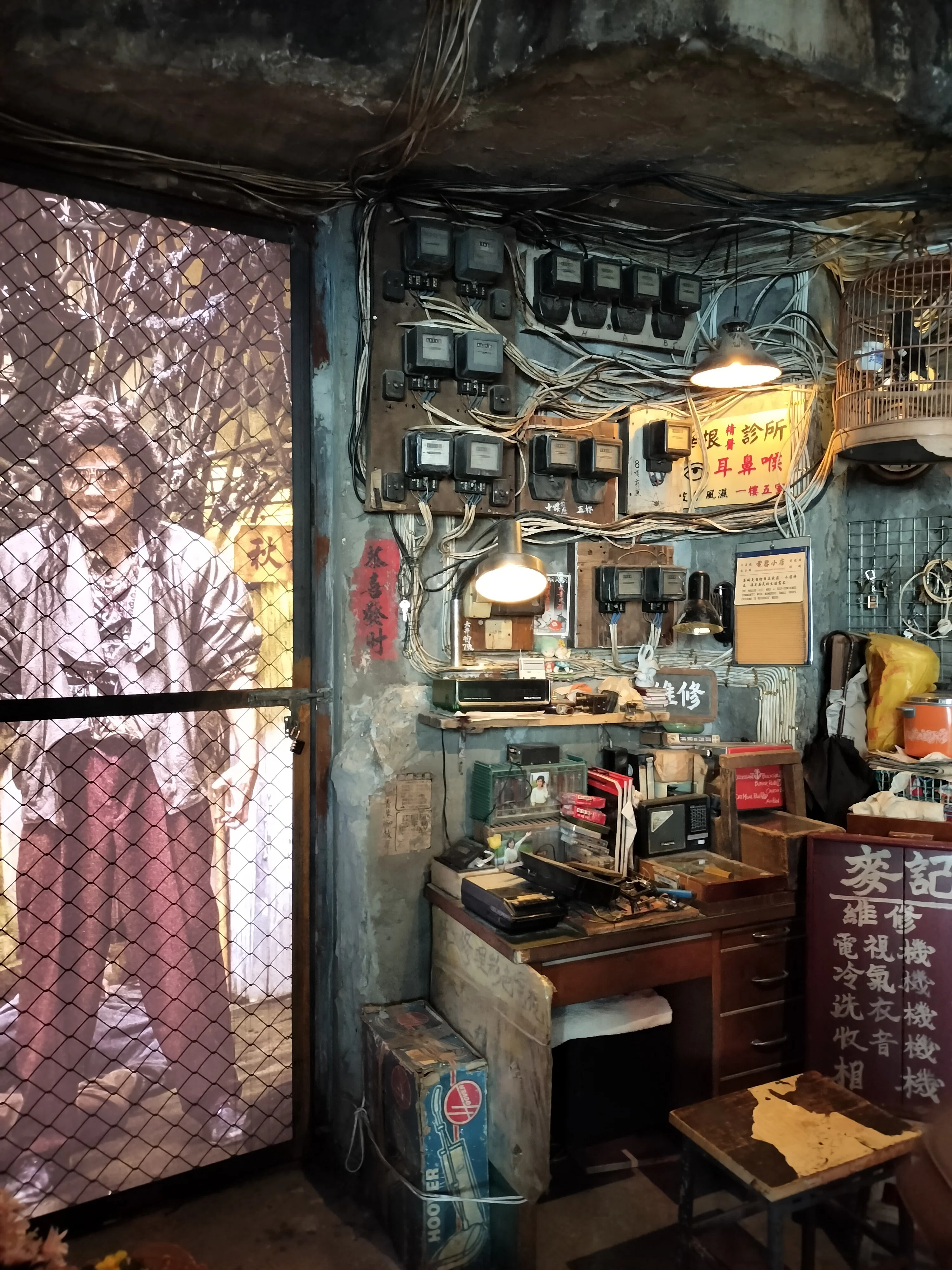 2025年香港映画旅②〜『九龍城寨之圍城電影展覧』@AIRSIDE〜｜ターキー