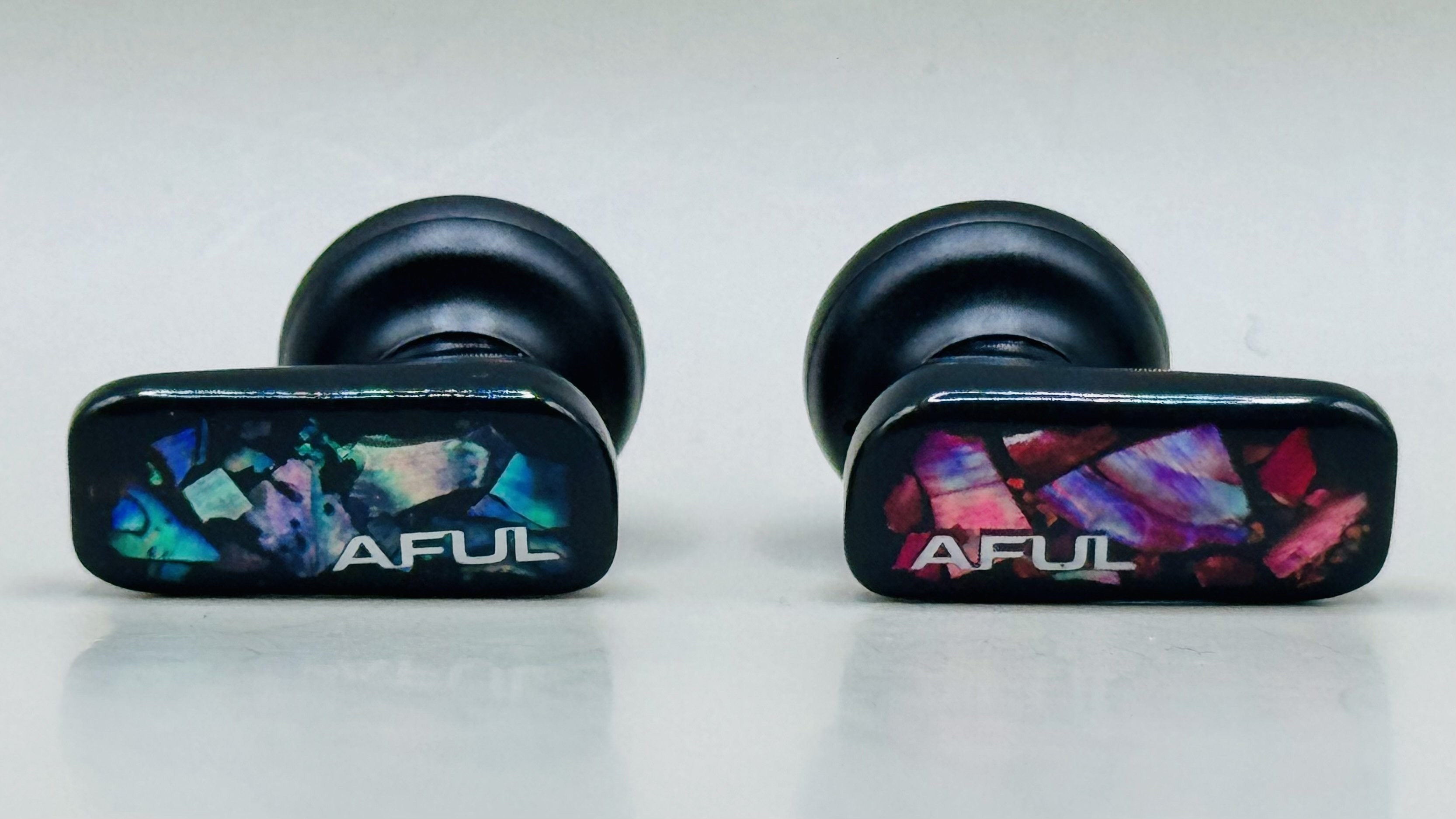 AFUL PolarNightのレビュー｜ラルフ・ヒンクリー