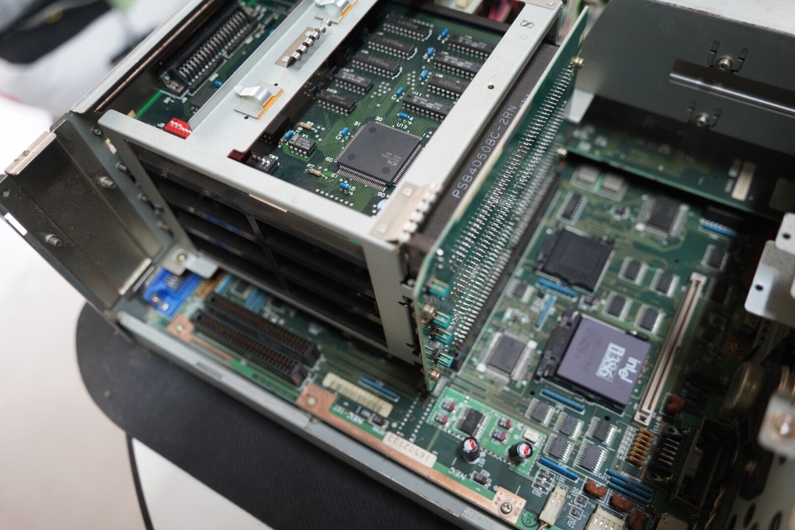 PC-9801DA/U2(NEC)の分解写真|kzn PC-9801DA/U2(NEC)の分解写真|kzn