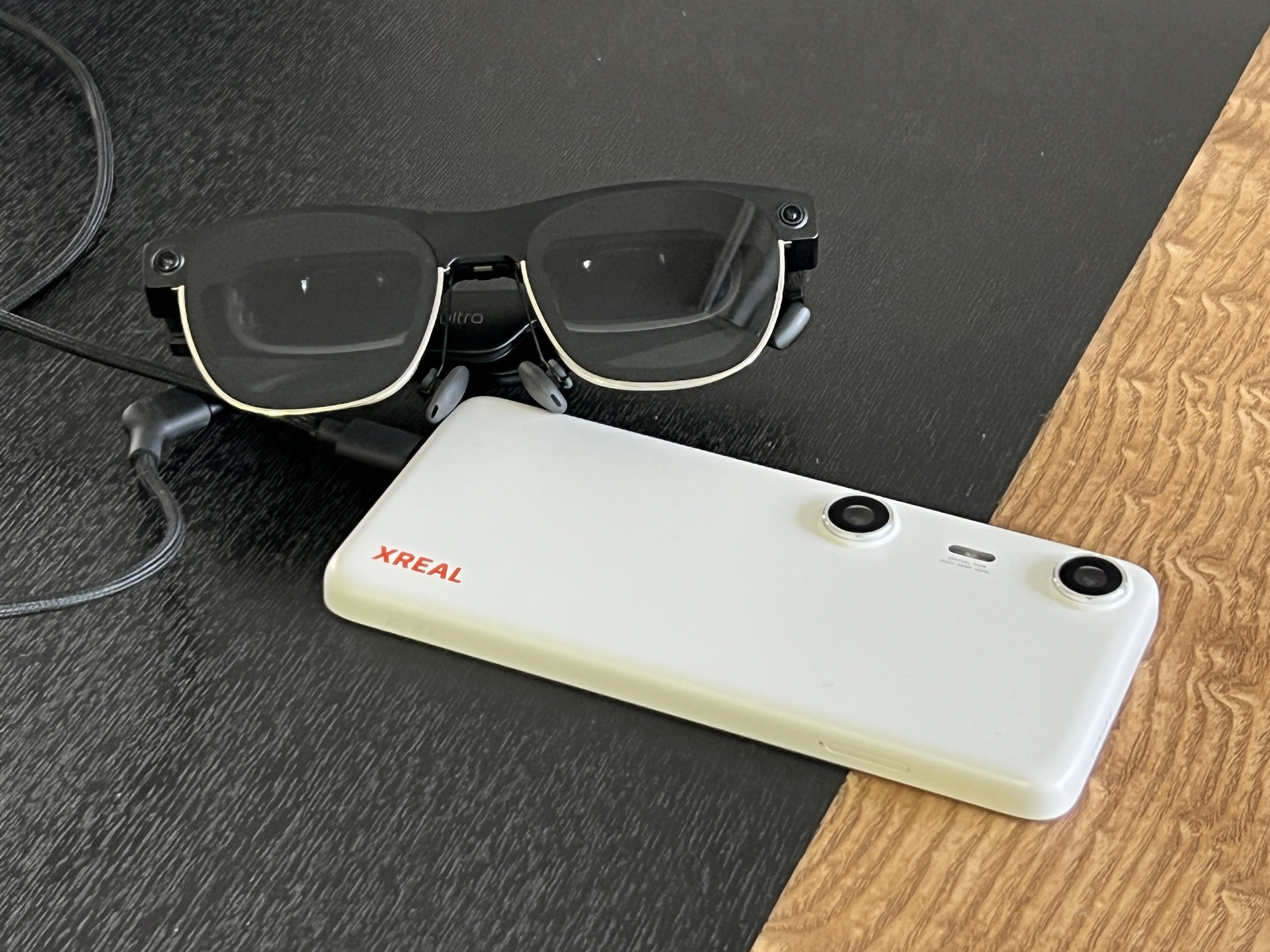 漆黒の XREAL Air 2 Ultra… Beam Pro と Unity でAR開発したら画面が